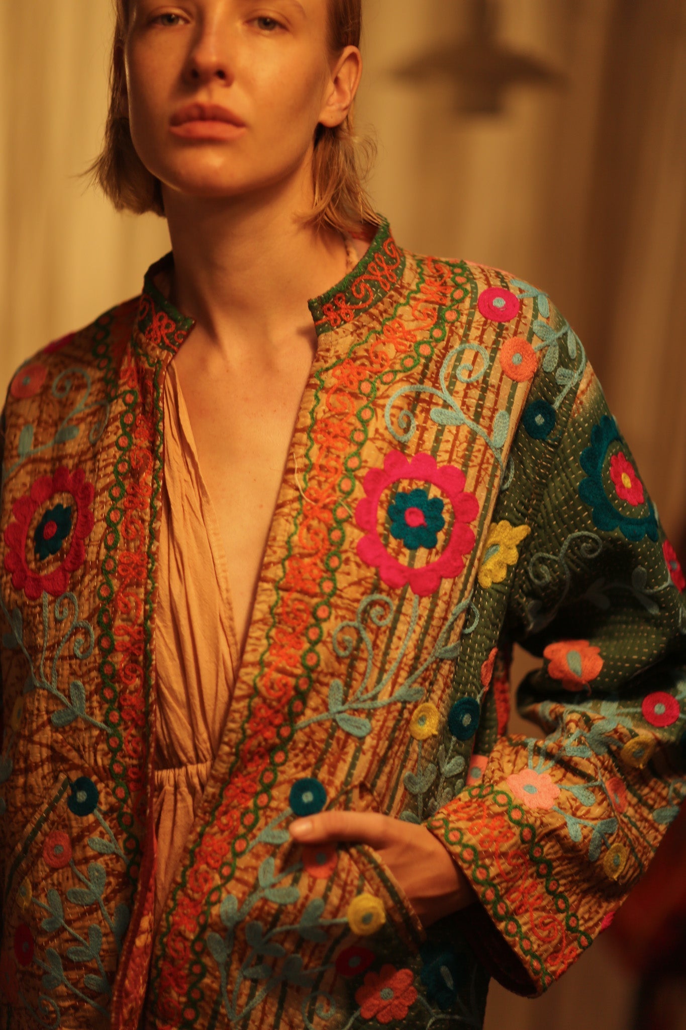 JACKET INGRID YONA EMBROIDERED