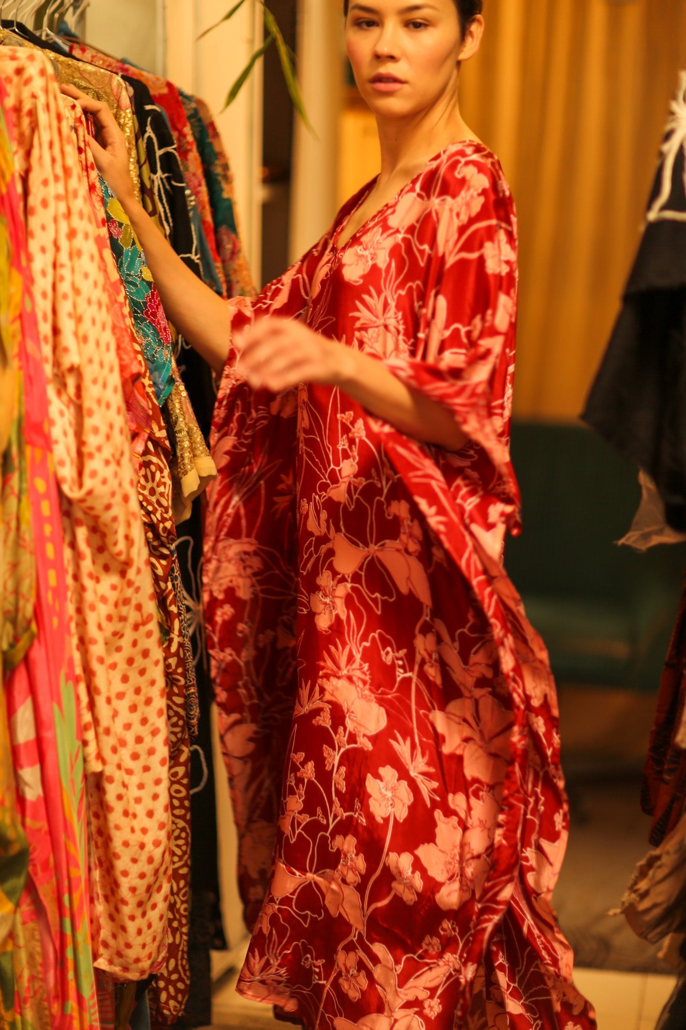YAYA SILK KAFTAN RED SHERLYN