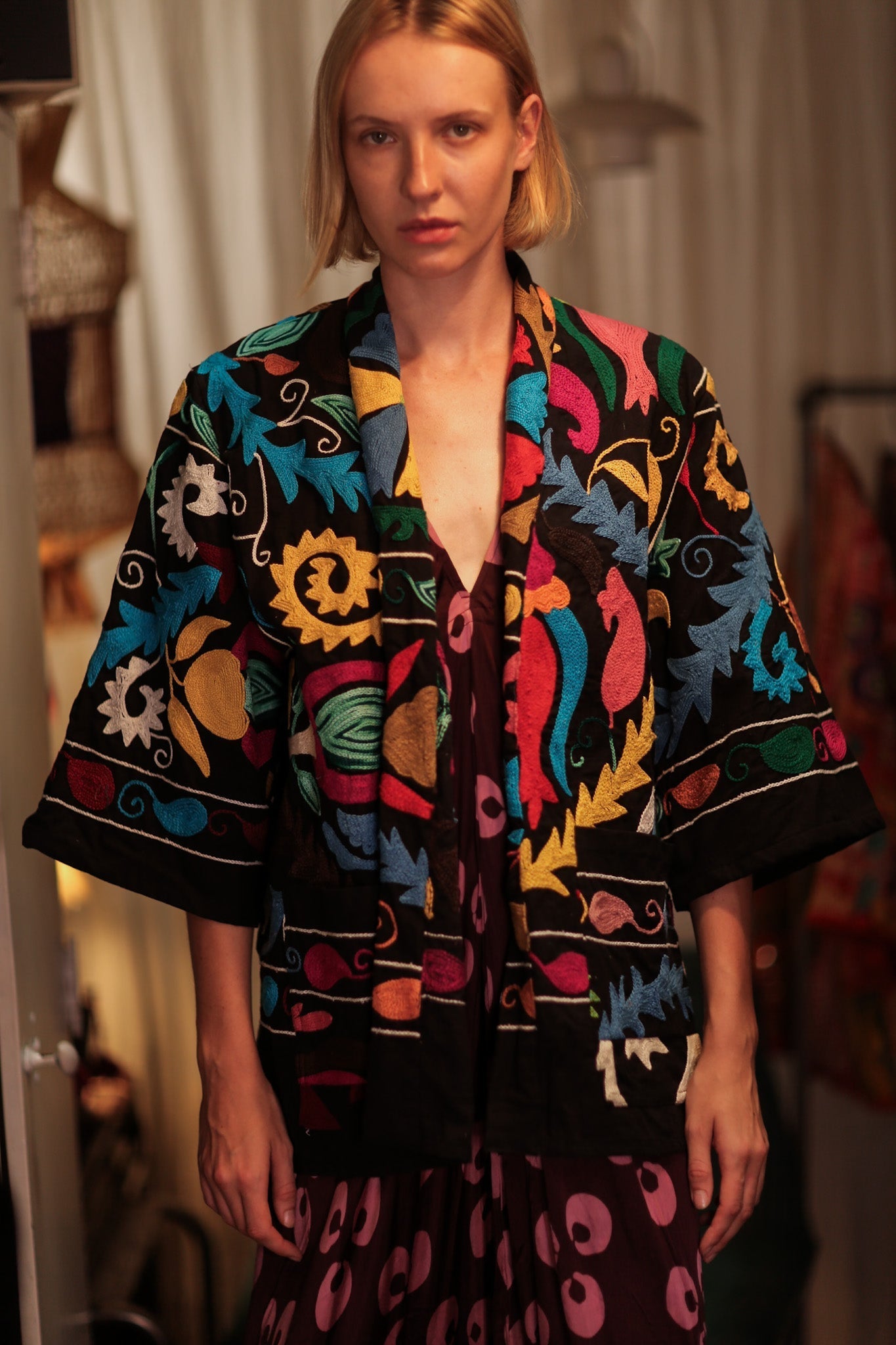 SUZANI SHORT KIMONO JACKET MONTY BLACKBOARD