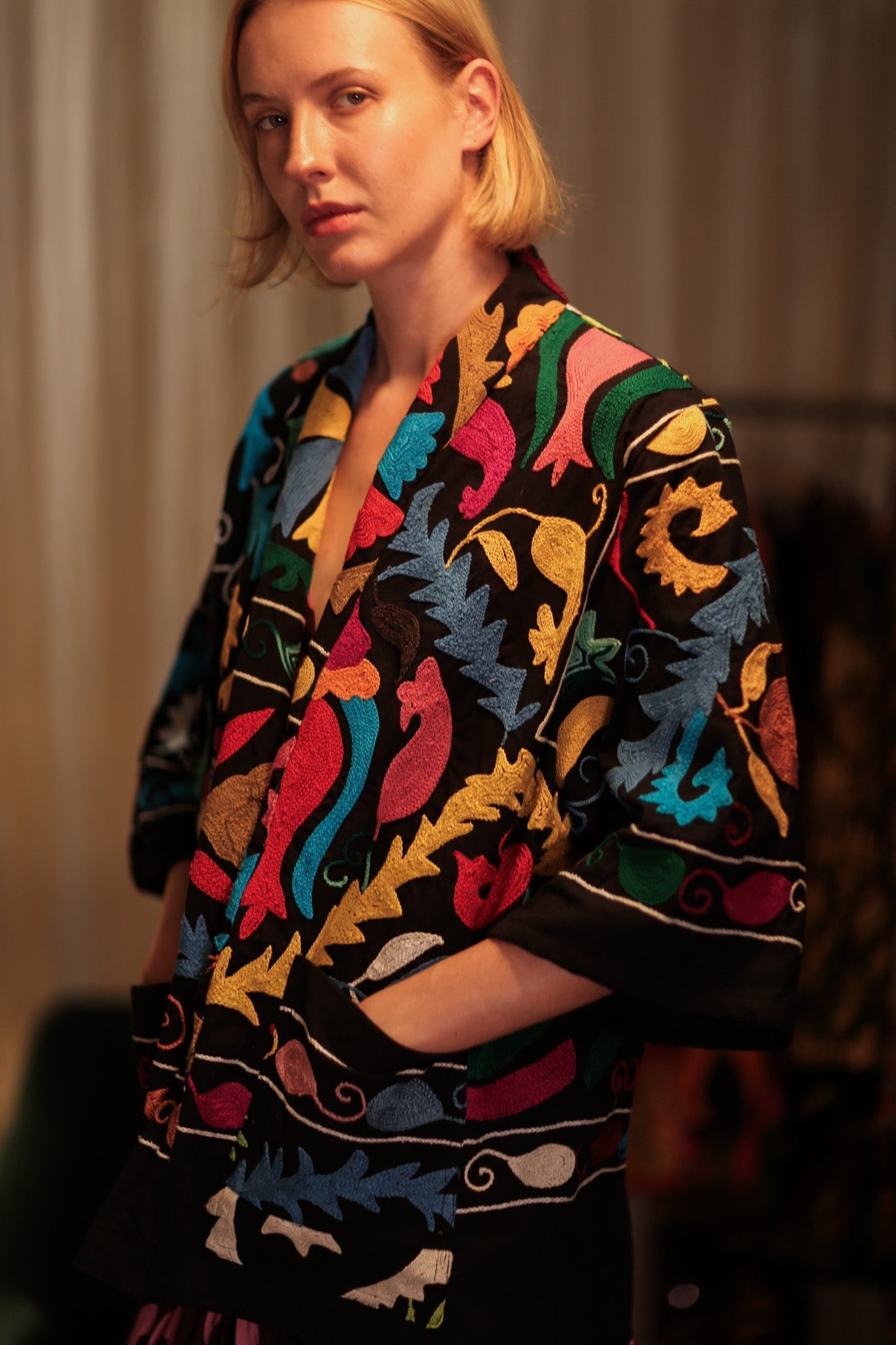 SUZANI SHORT KIMONO JACKET MONTY BLACKBOARD