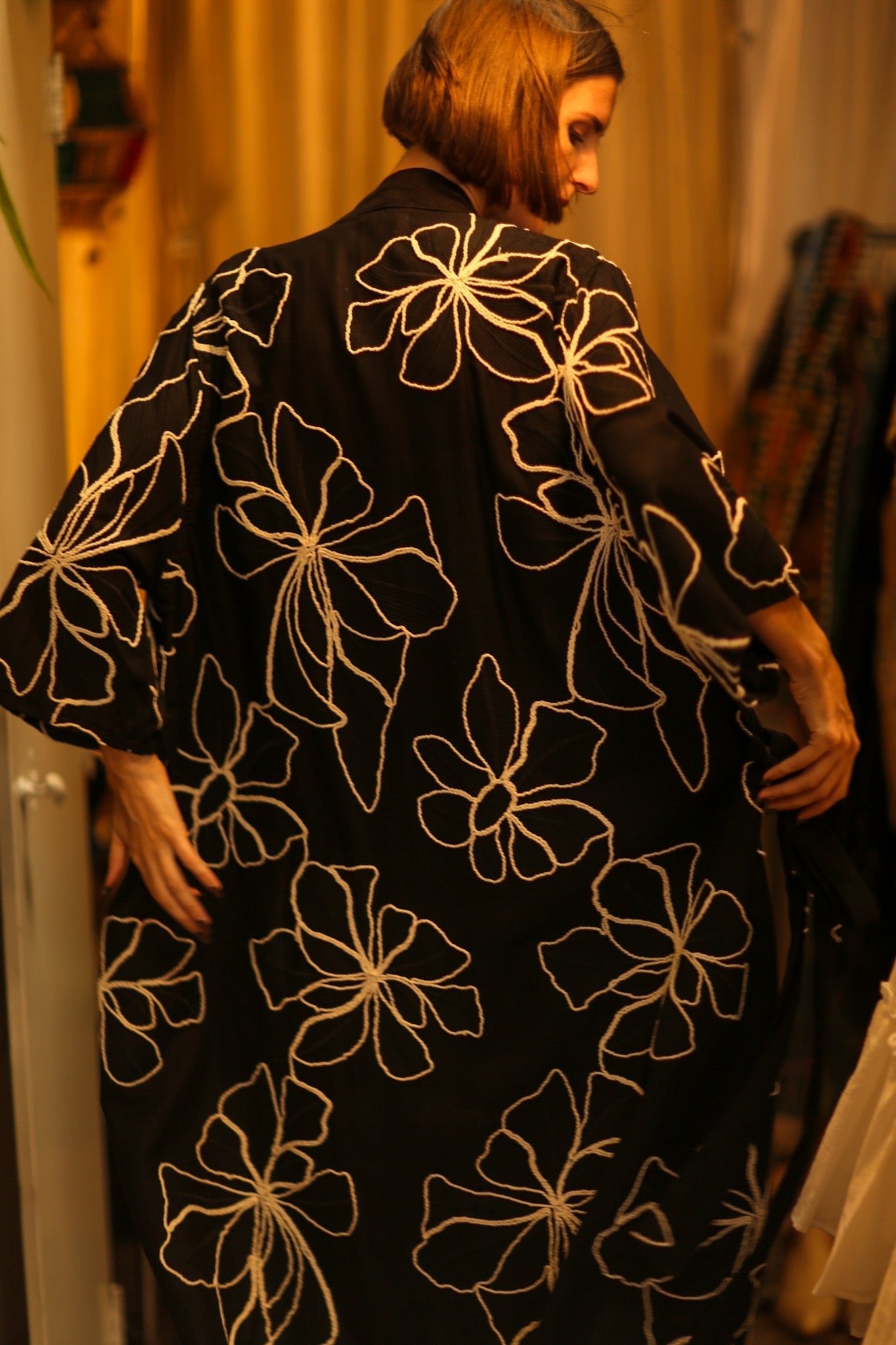 BLACK LINEN EMBROIDERED KIMONO MARIETTA - MOMO STUDIO BERLIN - Berlin Concept Store - sustainable & ethical fashion
