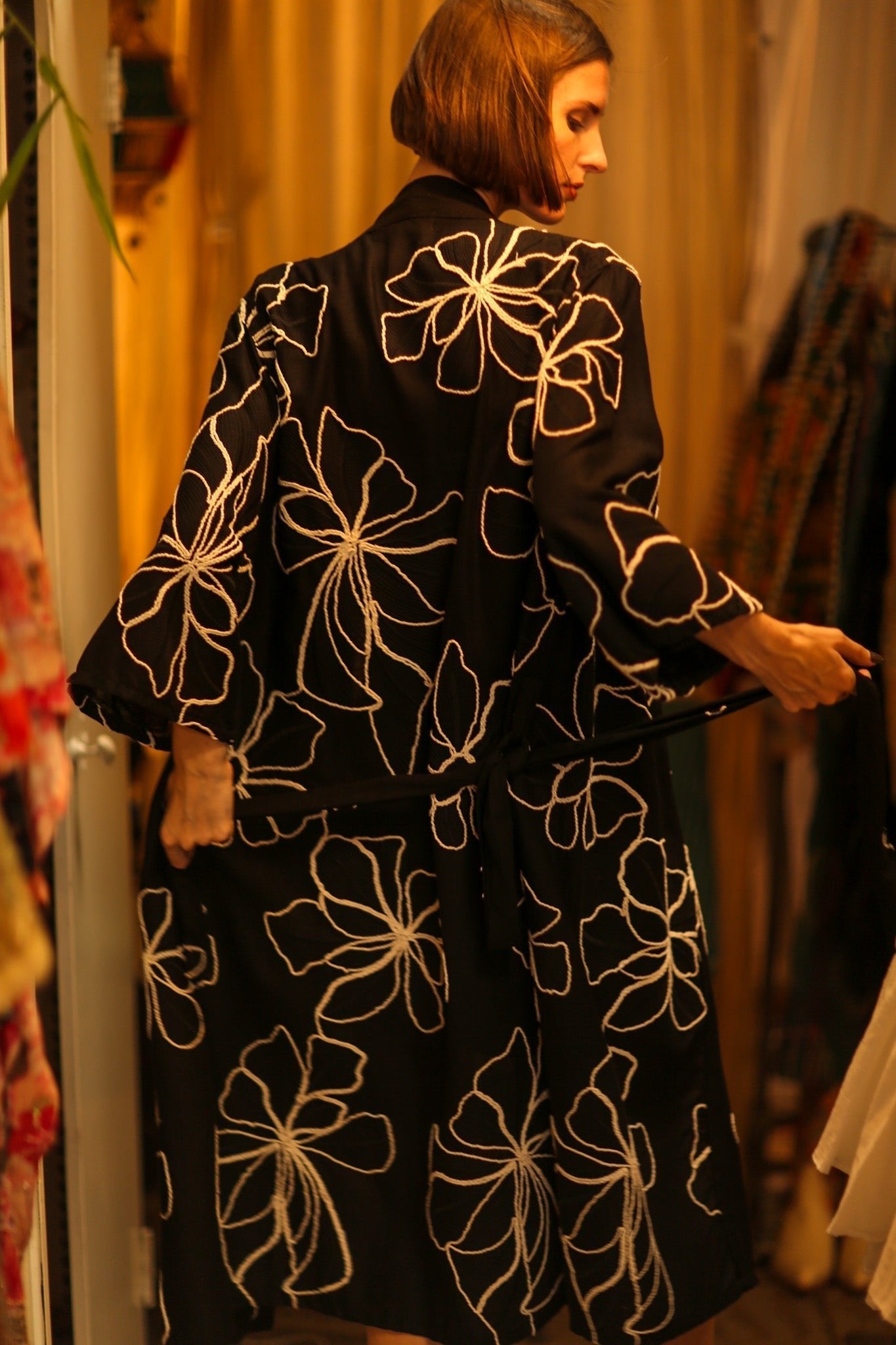 BLACK LINEN EMBROIDERED KIMONO MARIETTA - MOMO STUDIO BERLIN - Berlin Concept Store - sustainable & ethical fashion