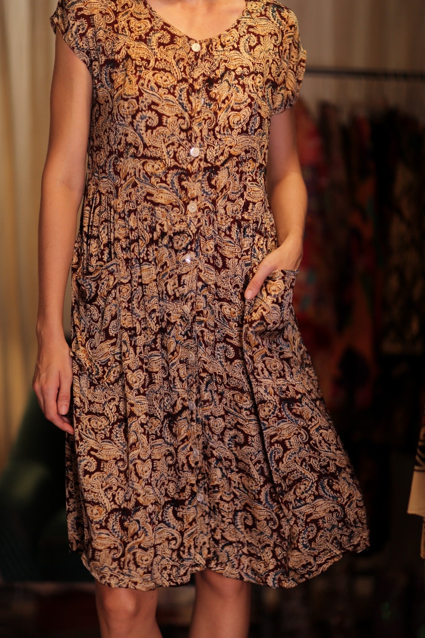 EDITH SILK DRESS CARNIVORE RED - MOMO STUDIO BERLIN - Berlin Concept Store - sustainable & ethical fashion