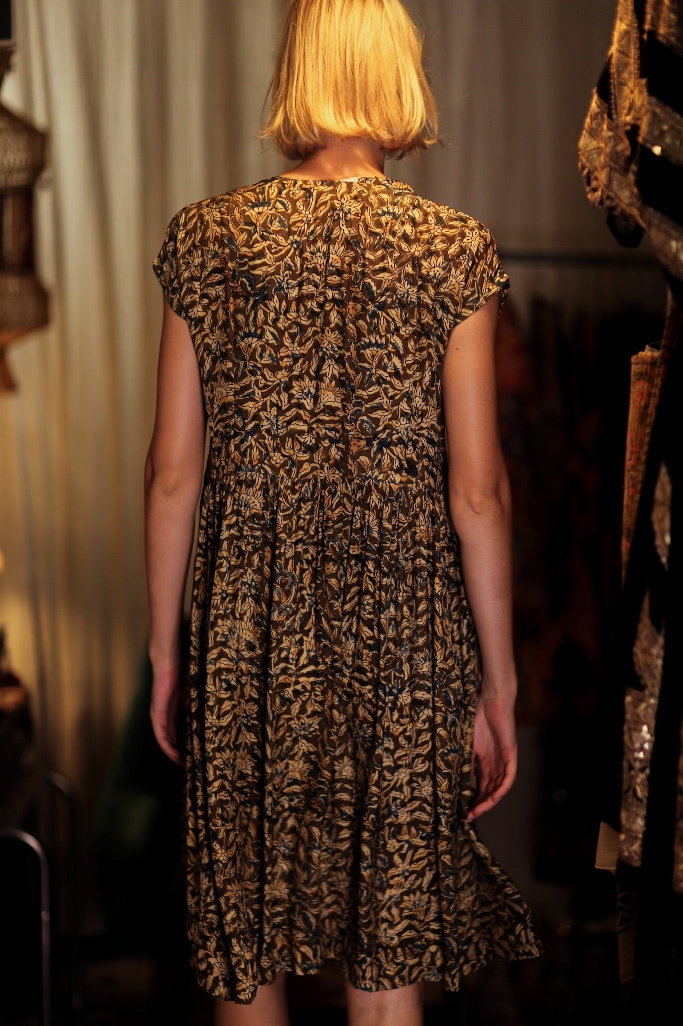 EDITH SILK DRESS GARDEN BEIGE - MOMO STUDIO BERLIN - Berlin Concept Store - sustainable & ethical fashion