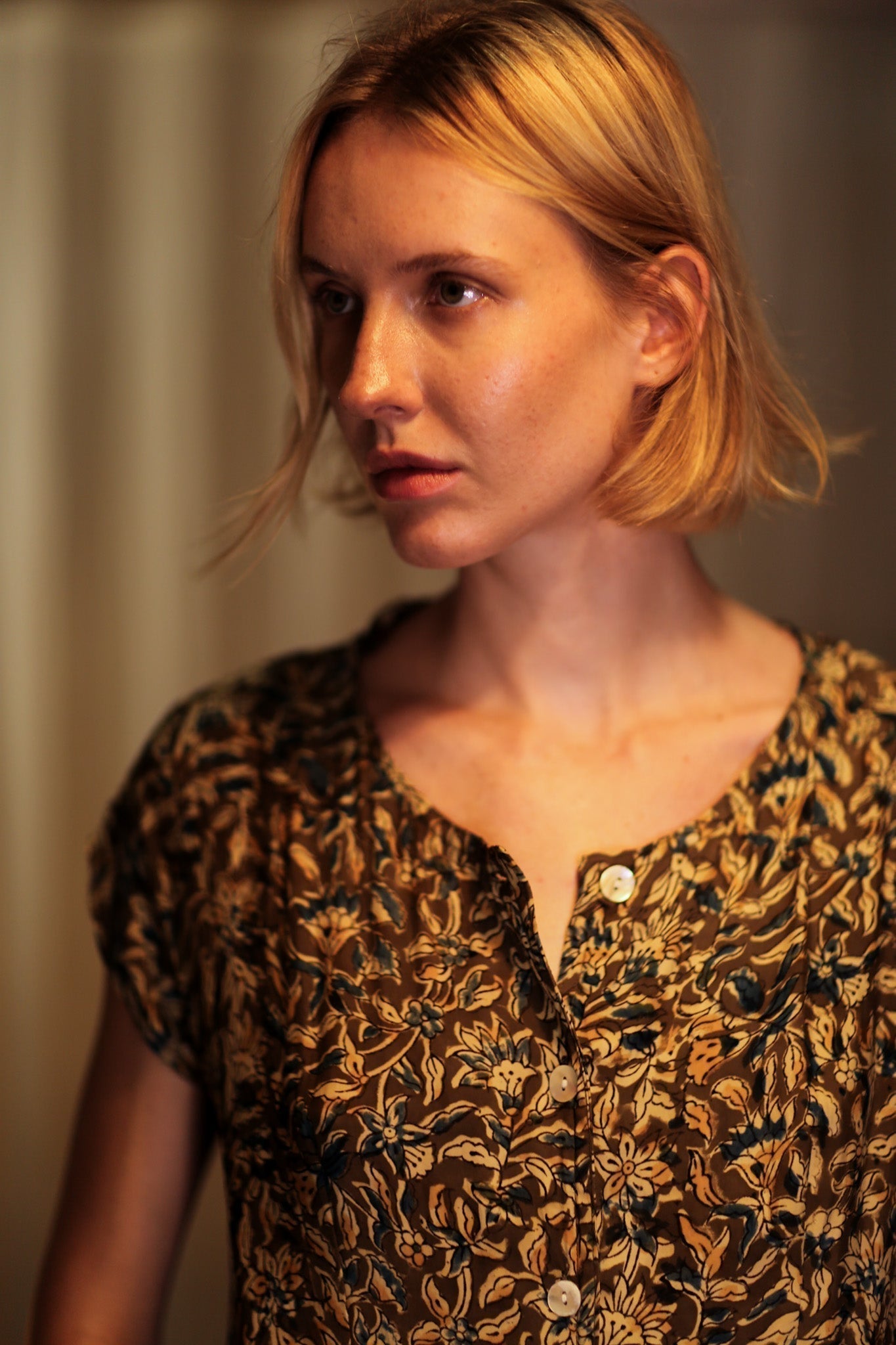 EDITH SILK DRESS GARDEN BEIGE - MOMO STUDIO BERLIN - Berlin Concept Store - sustainable & ethical fashion