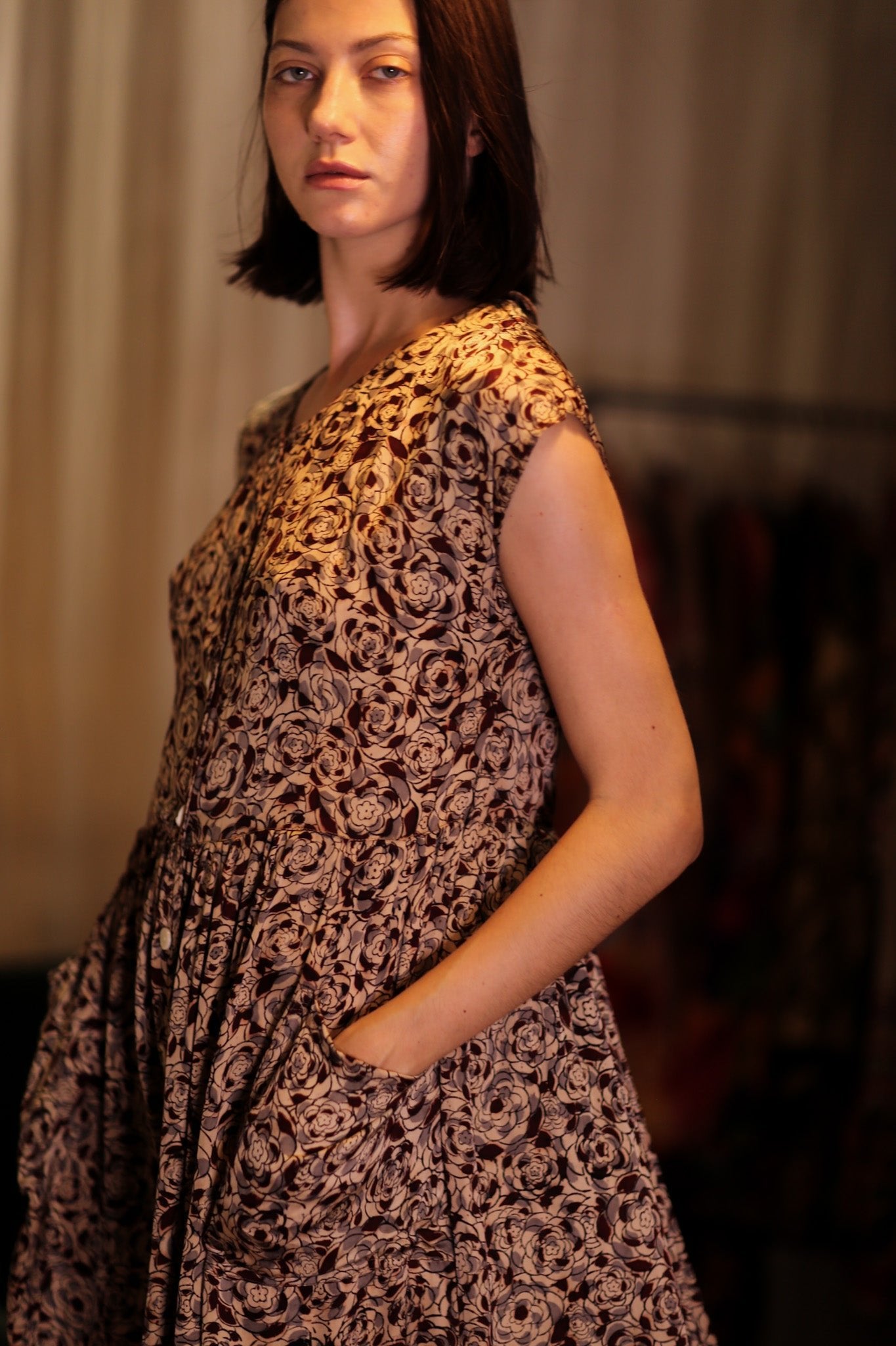 EDITH SILK DRESS GREY FLORAL - MOMO STUDIO BERLIN - Berlin Concept Store - sustainable & ethical fashion