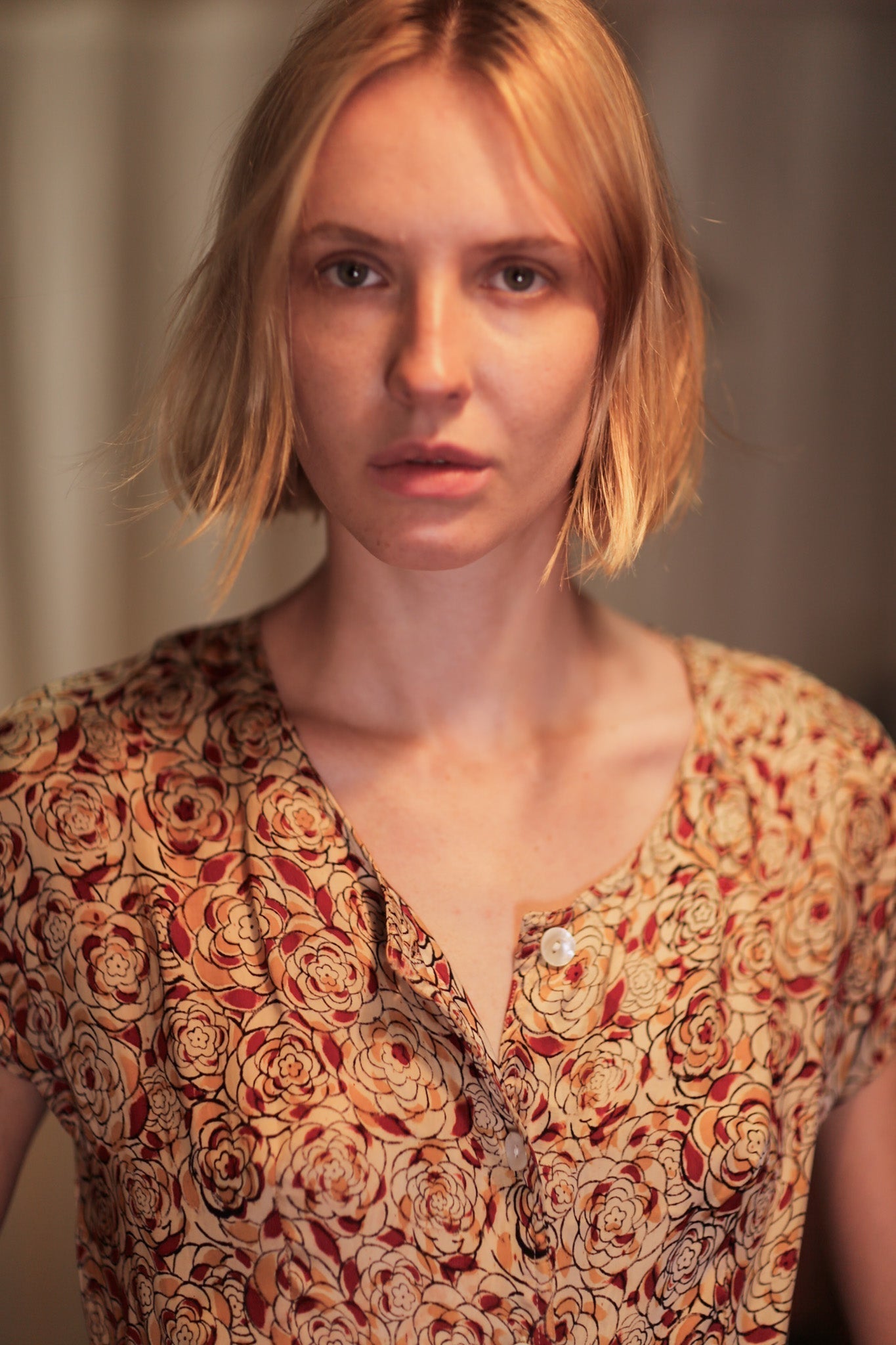 EDITH SILK DRESS RED FLORAL - MOMO STUDIO BERLIN - Berlin Concept Store - sustainable & ethical fashion