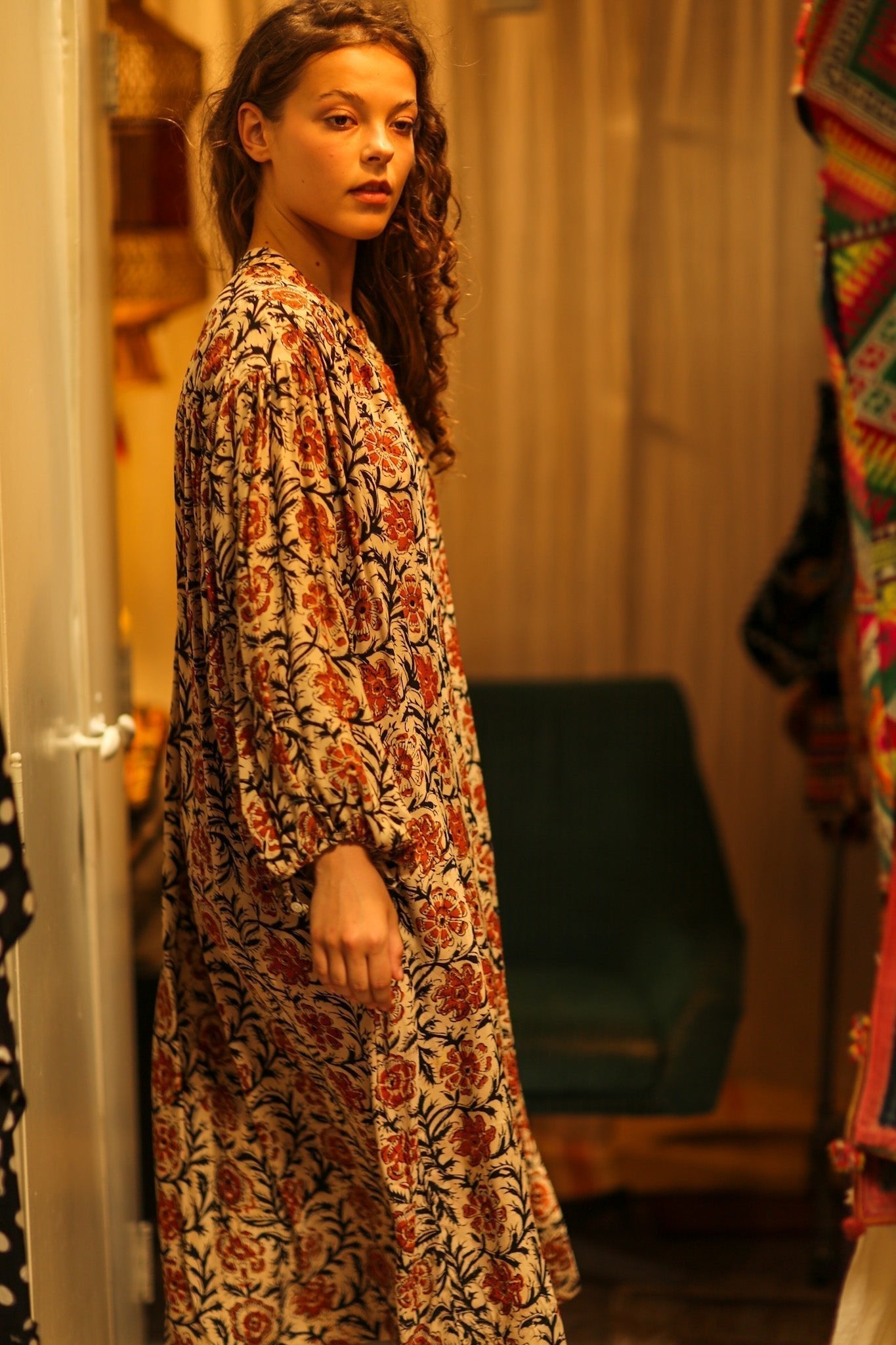 ELIZABETH SILK DRESS MUGHAL BLACK AND RED - MOMO STUDIO BERLIN - Berlin Concept Store - sustainable & ethical fashion