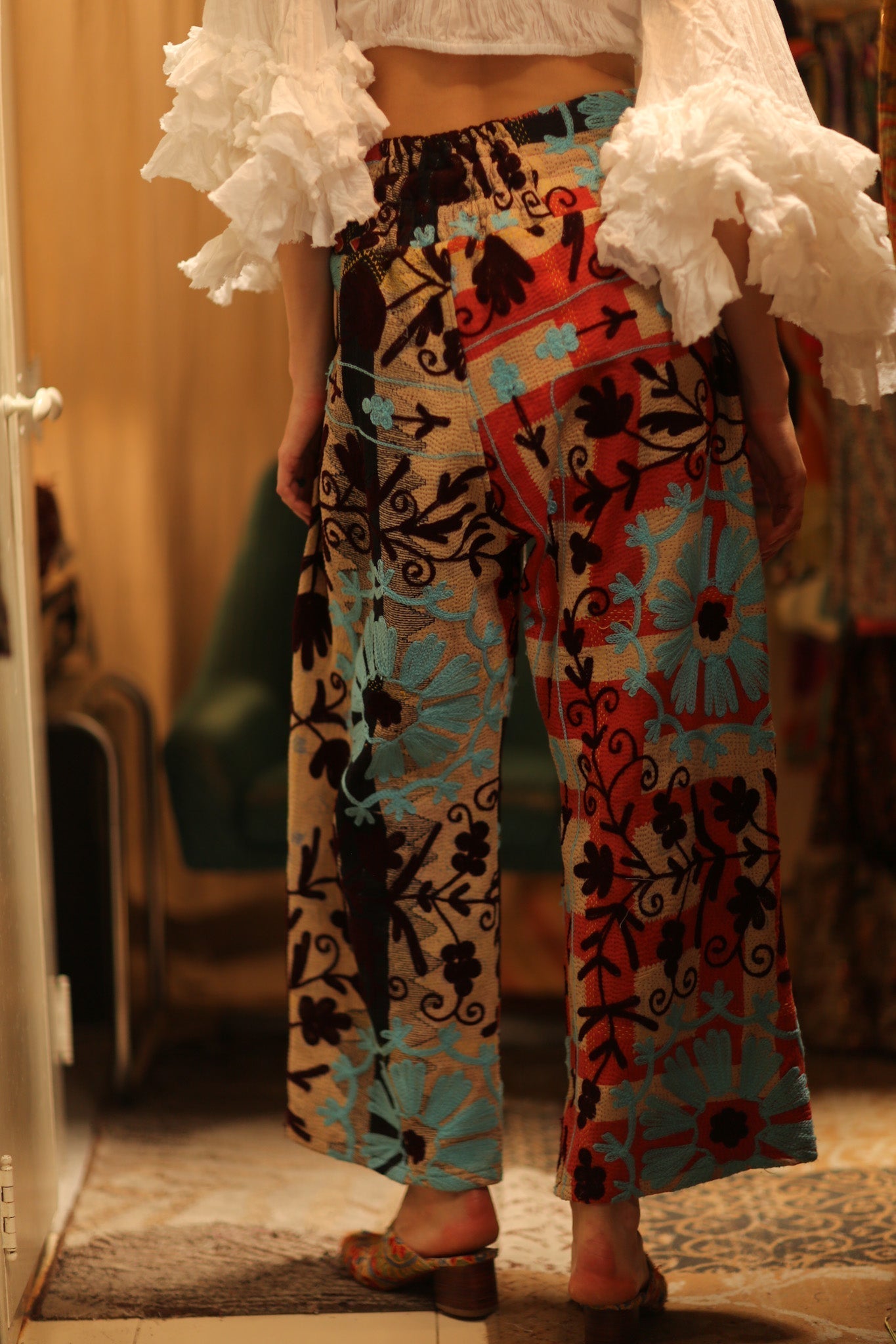 EMBROIDERED KANTHA PANTS FREYA - MOMO STUDIO BERLIN - Berlin Concept Store - sustainable & ethical fashion