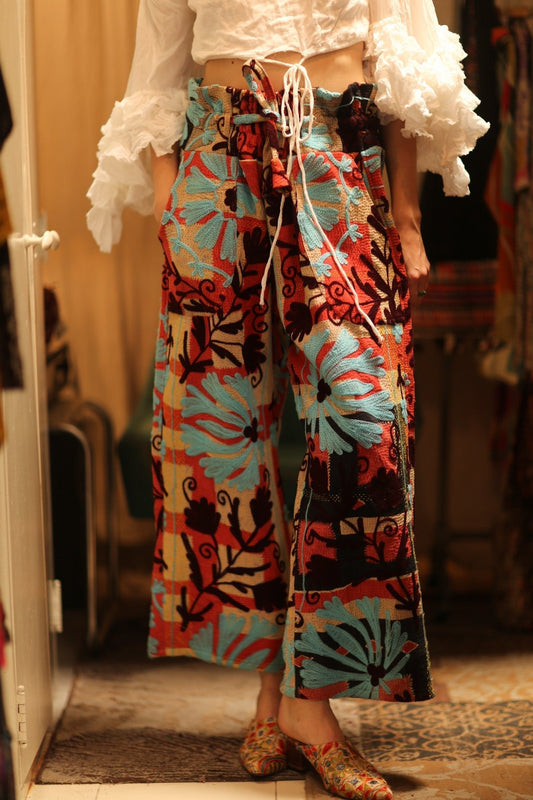 EMBROIDERED KANTHA PANTS FREYA - MOMO STUDIO BERLIN - Berlin Concept Store - sustainable & ethical fashion