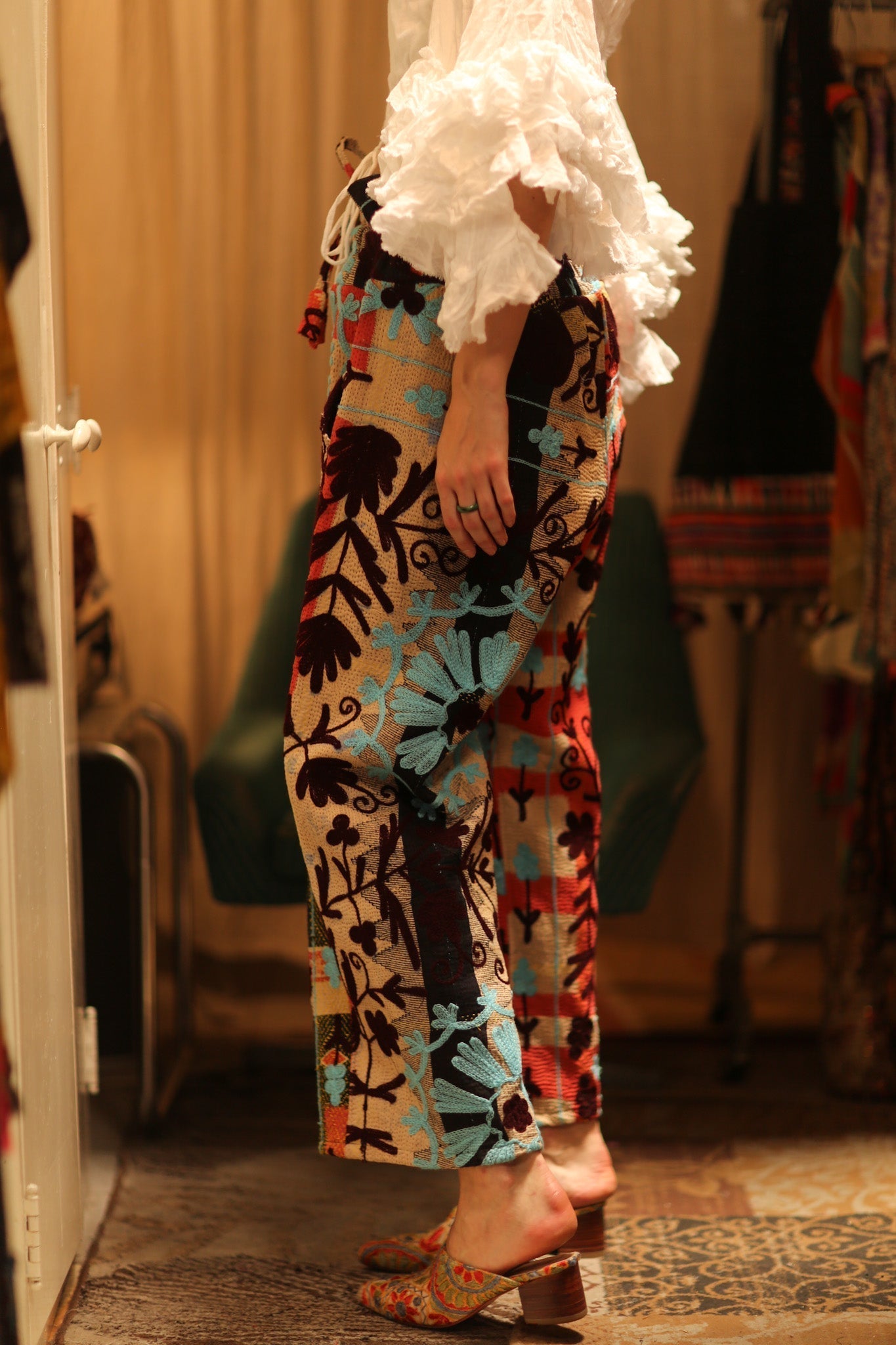 EMBROIDERED KANTHA PANTS FREYA - MOMO STUDIO BERLIN - Berlin Concept Store - sustainable & ethical fashion
