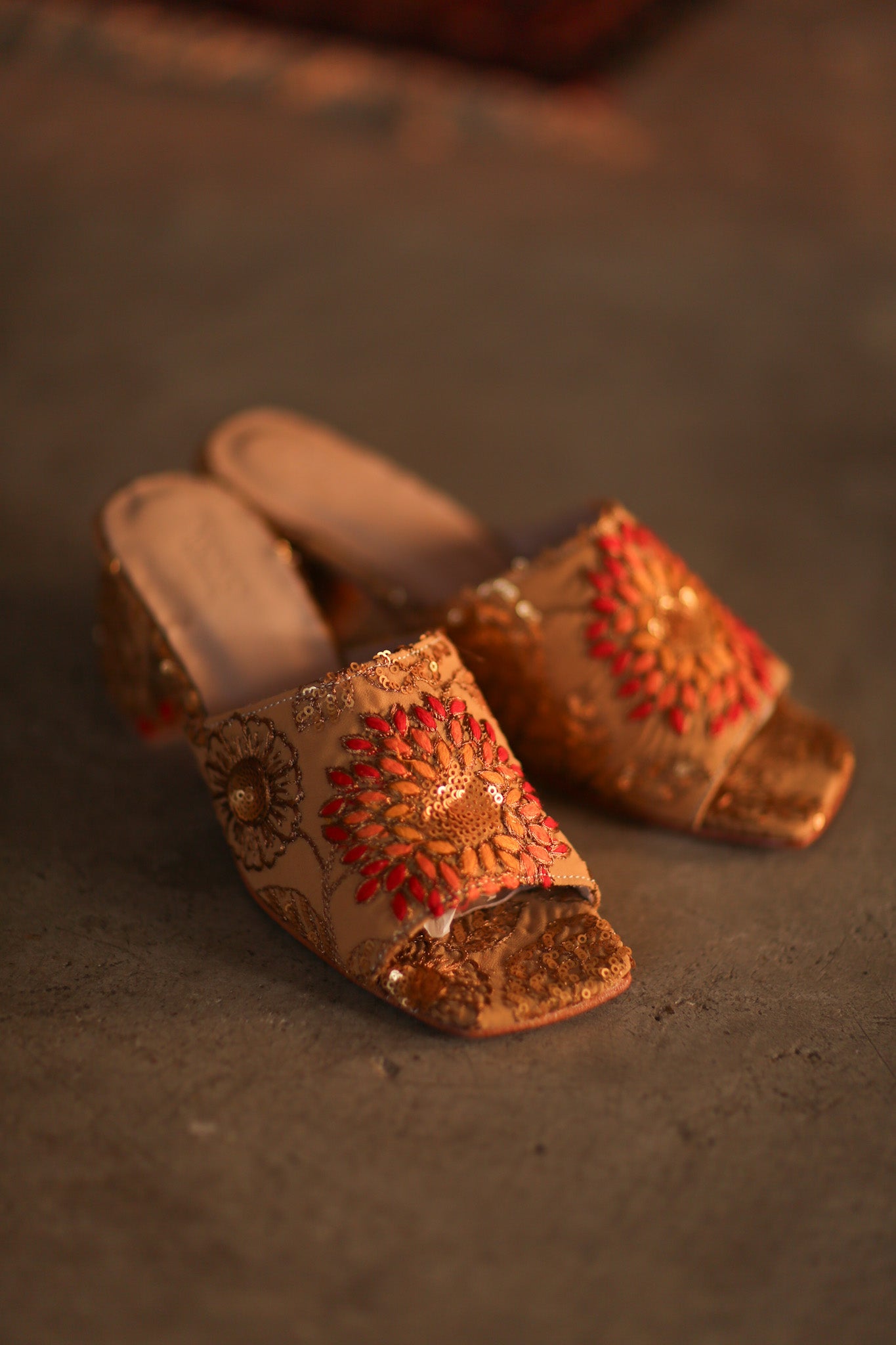 EMBROIDERED SILK MULES LIRETTA - MOMO STUDIO BERLIN - Berlin Concept Store - sustainable & ethical fashion