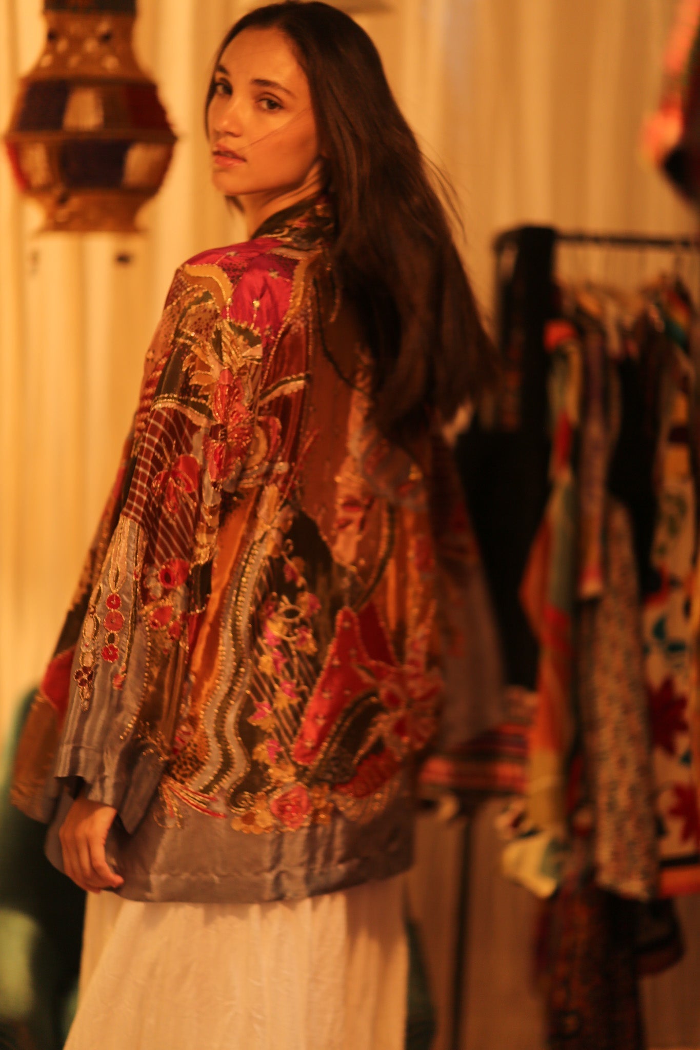 EMBROIDERED SILK SHORT KIMONO CARINE - MOMO STUDIO BERLIN - Berlin Concept Store - sustainable & ethical fashion