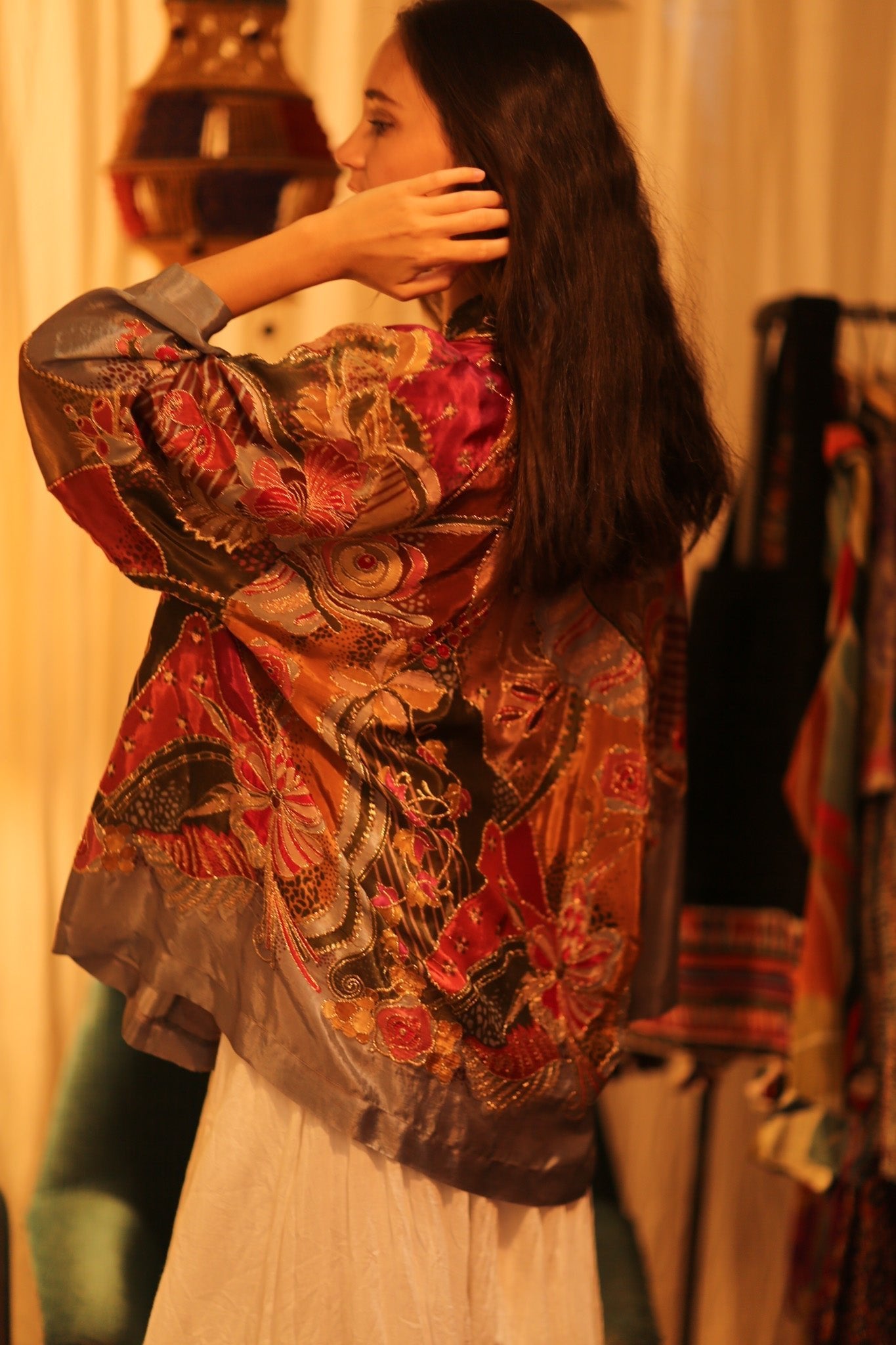 EMBROIDERED SILK SHORT KIMONO CARINE - MOMO STUDIO BERLIN - Berlin Concept Store - sustainable & ethical fashion