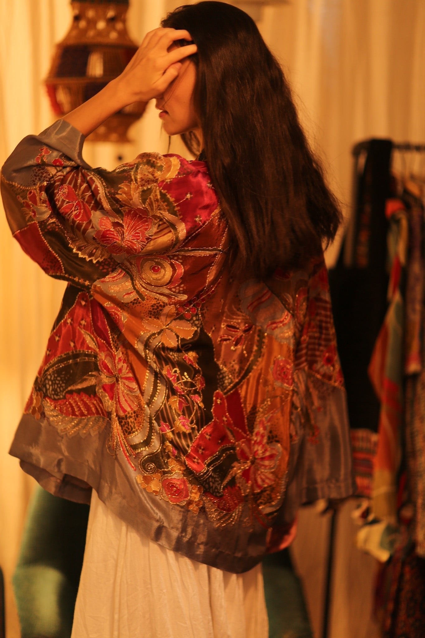 EMBROIDERED SILK SHORT KIMONO CARINE - MOMO STUDIO BERLIN - Berlin Concept Store - sustainable & ethical fashion