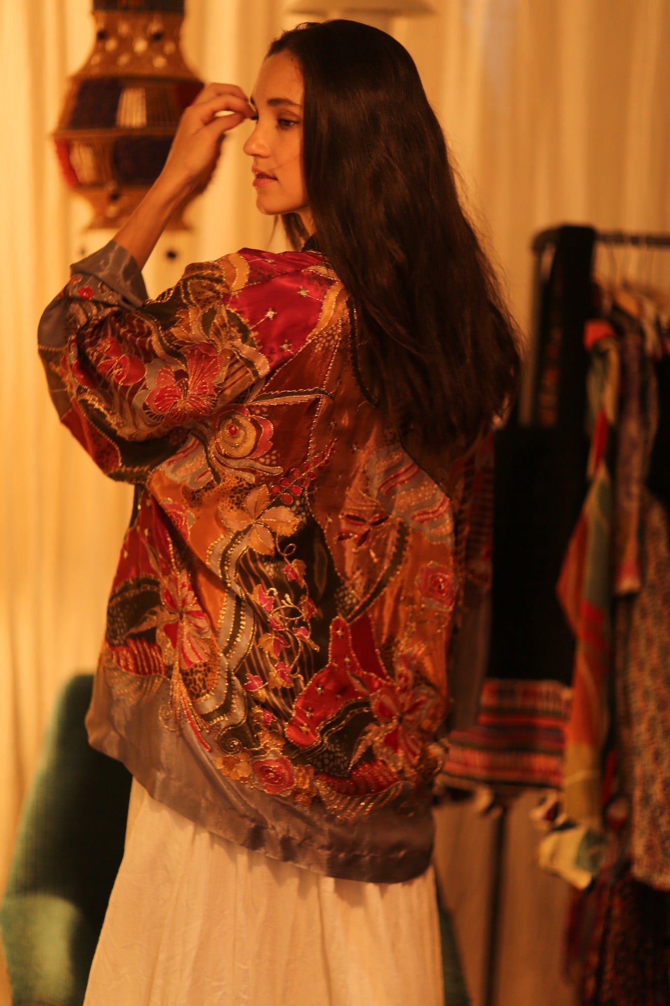EMBROIDERED SILK SHORT KIMONO CARINE - MOMO STUDIO BERLIN - Berlin Concept Store - sustainable & ethical fashion