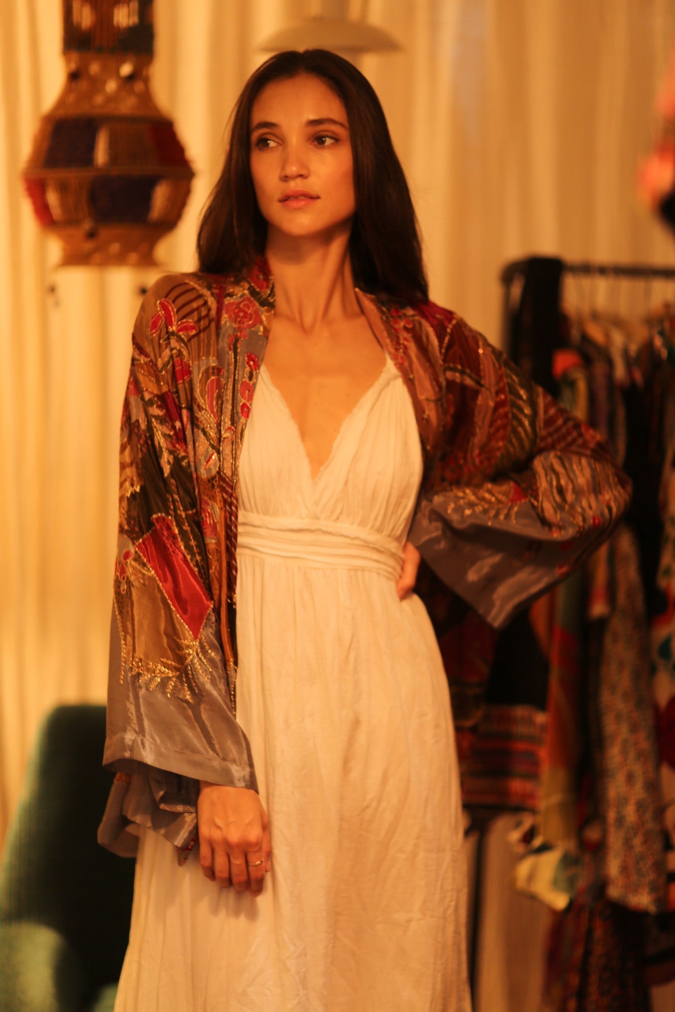 EMBROIDERED SILK SHORT KIMONO CARINE - MOMO STUDIO BERLIN - Berlin Concept Store - sustainable & ethical fashion
