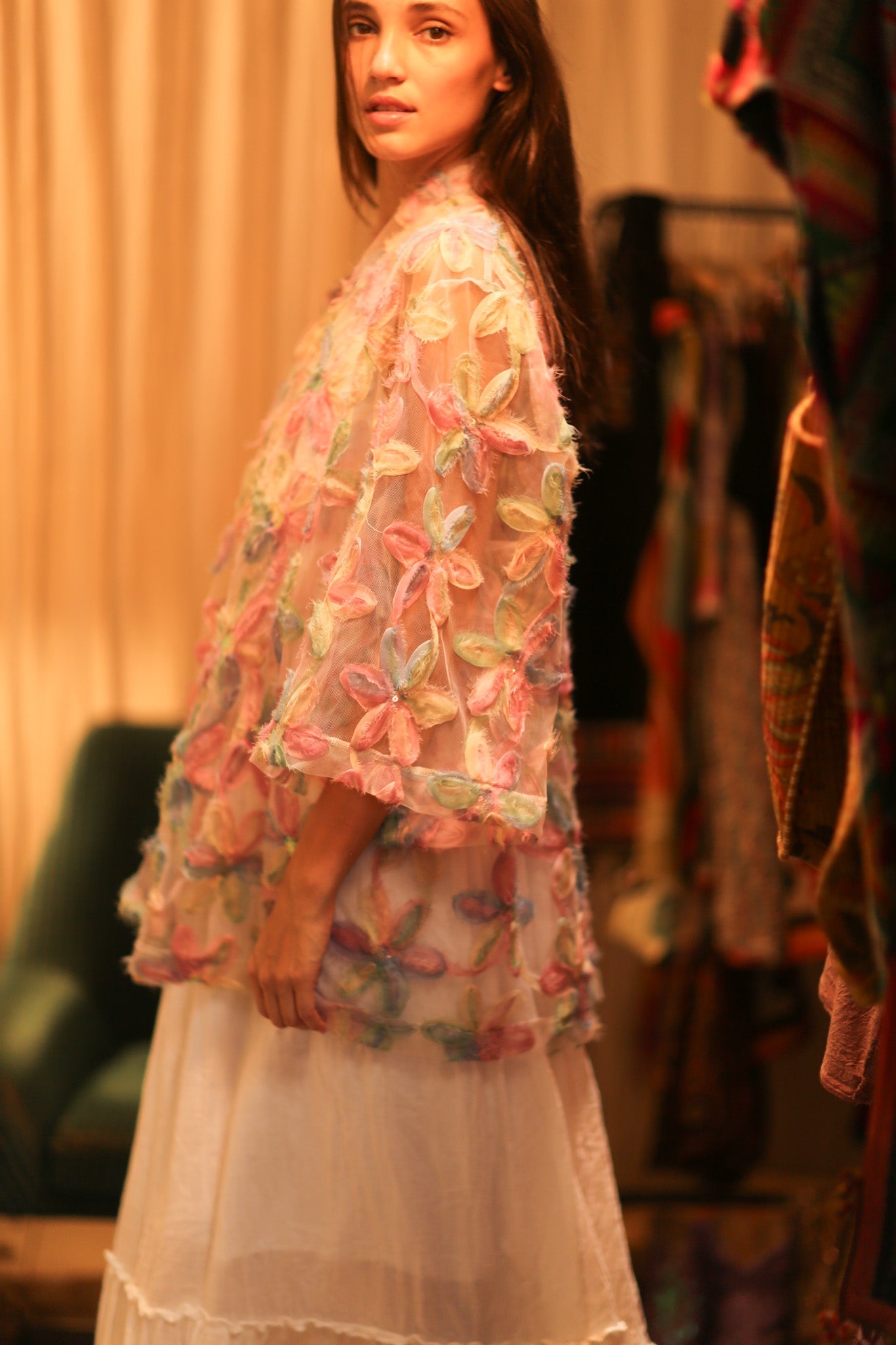 FEATHER FRILL SHORT KIMONO LORILA - MOMO STUDIO BERLIN - Berlin Concept Store - sustainable & ethical fashion