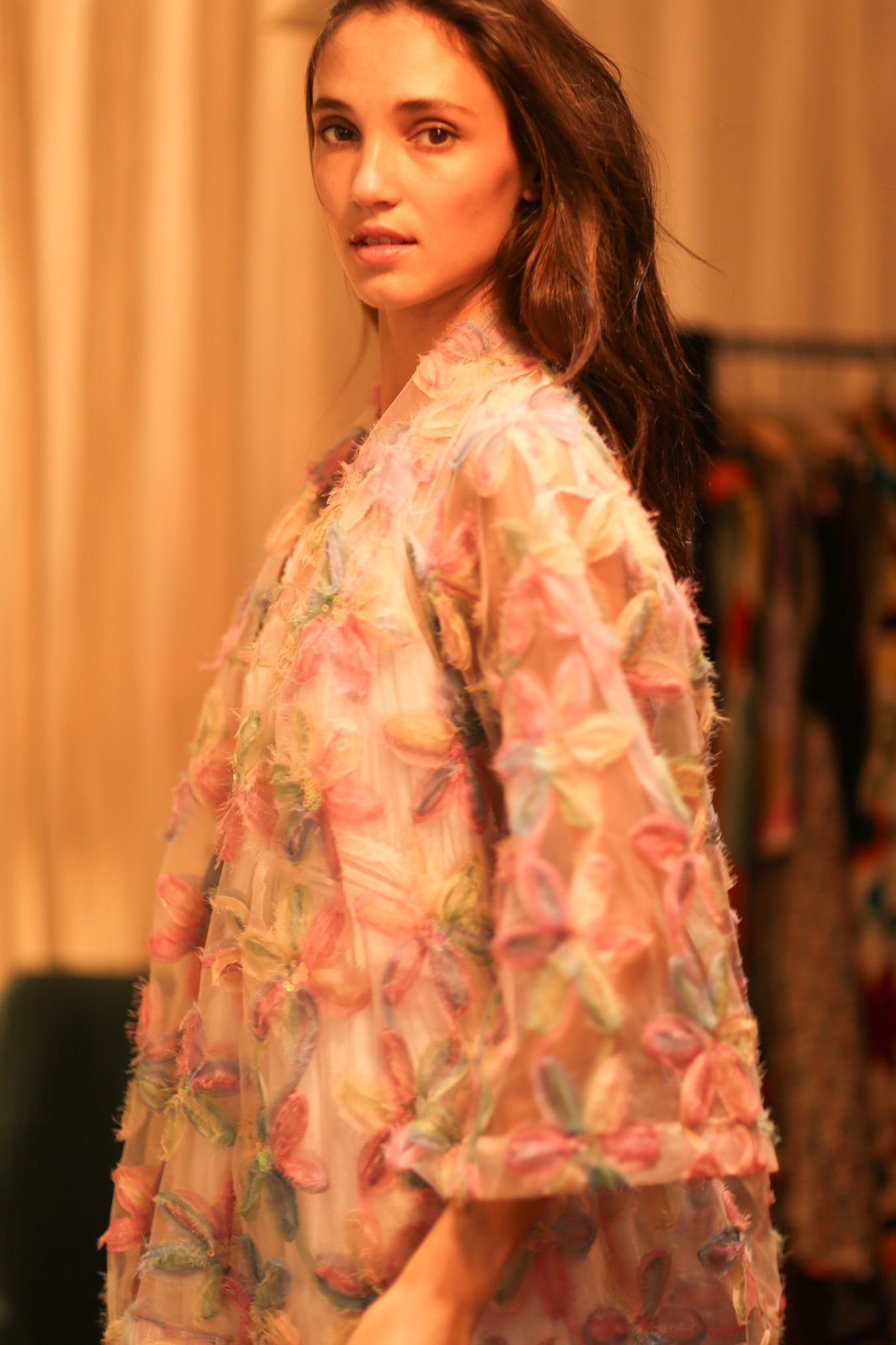 FEATHER FRILL SHORT KIMONO LORILA - MOMO STUDIO BERLIN - Berlin Concept Store - sustainable & ethical fashion