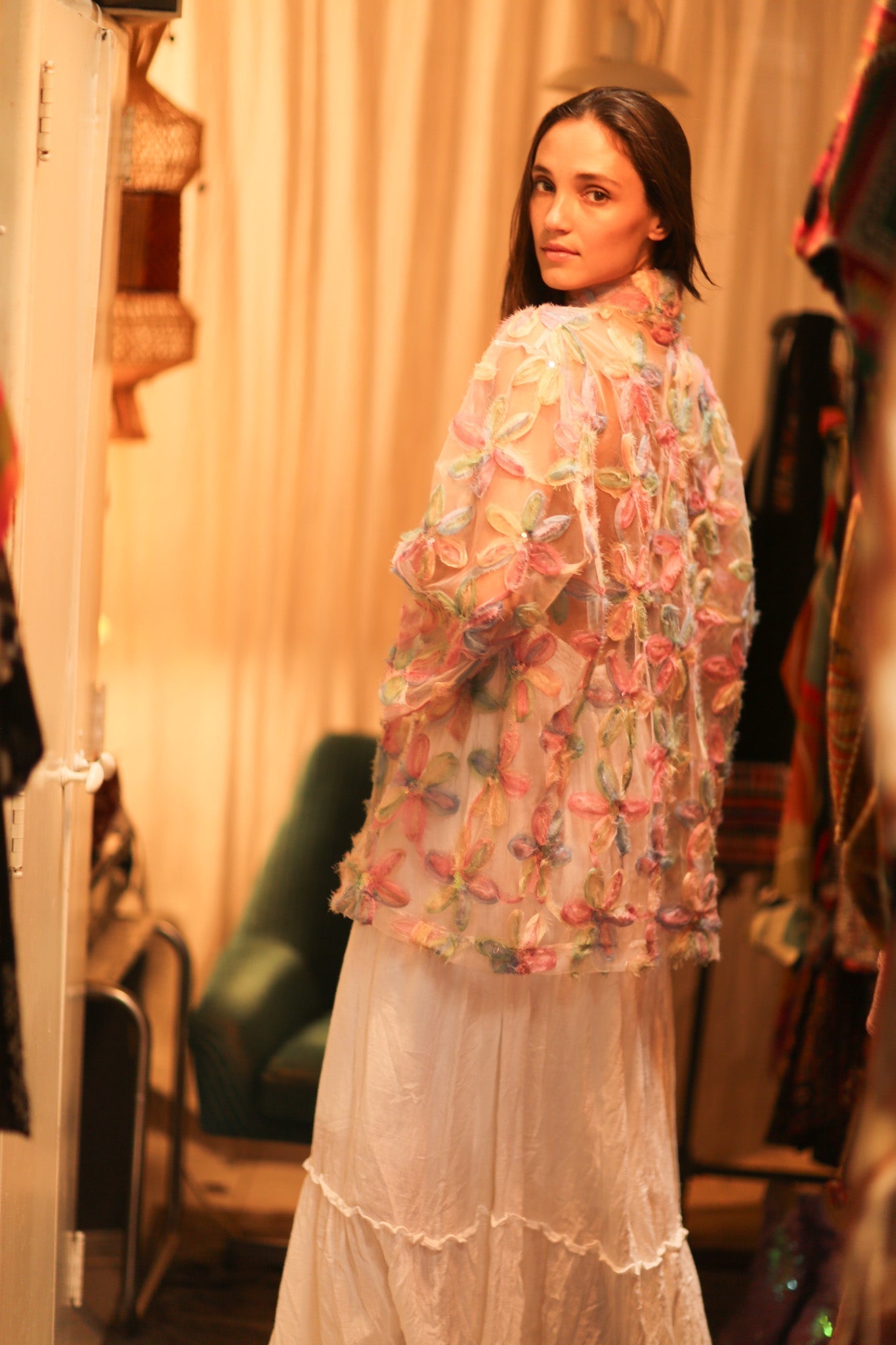 FEATHER FRILL SHORT KIMONO LORILA - MOMO STUDIO BERLIN - Berlin Concept Store - sustainable & ethical fashion