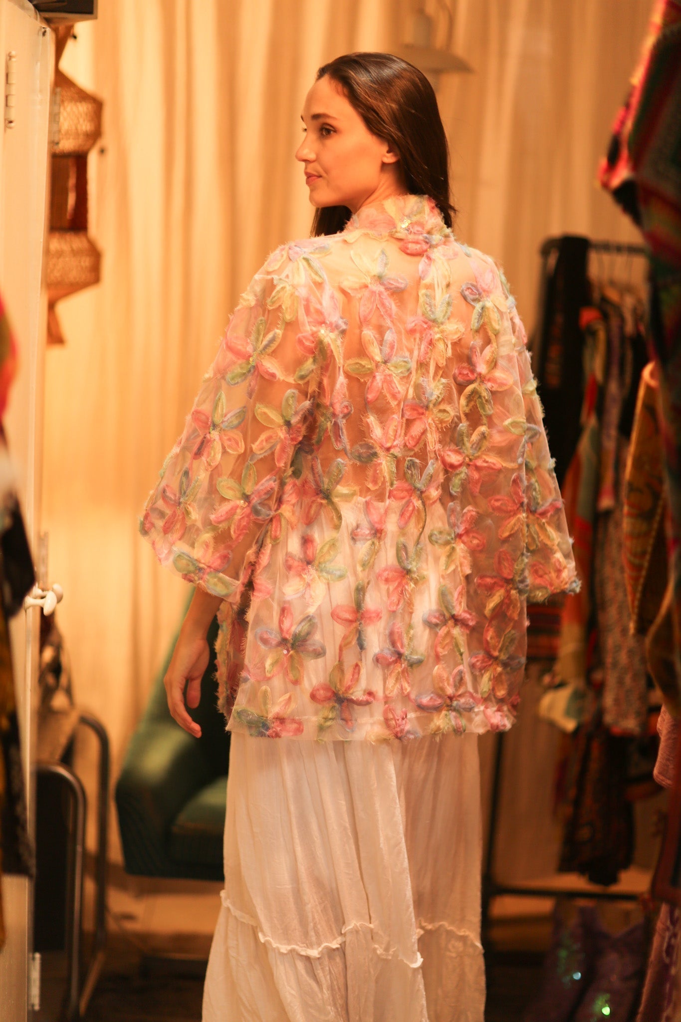 FEATHER FRILL SHORT KIMONO LORILA - MOMO STUDIO BERLIN - Berlin Concept Store - sustainable & ethical fashion