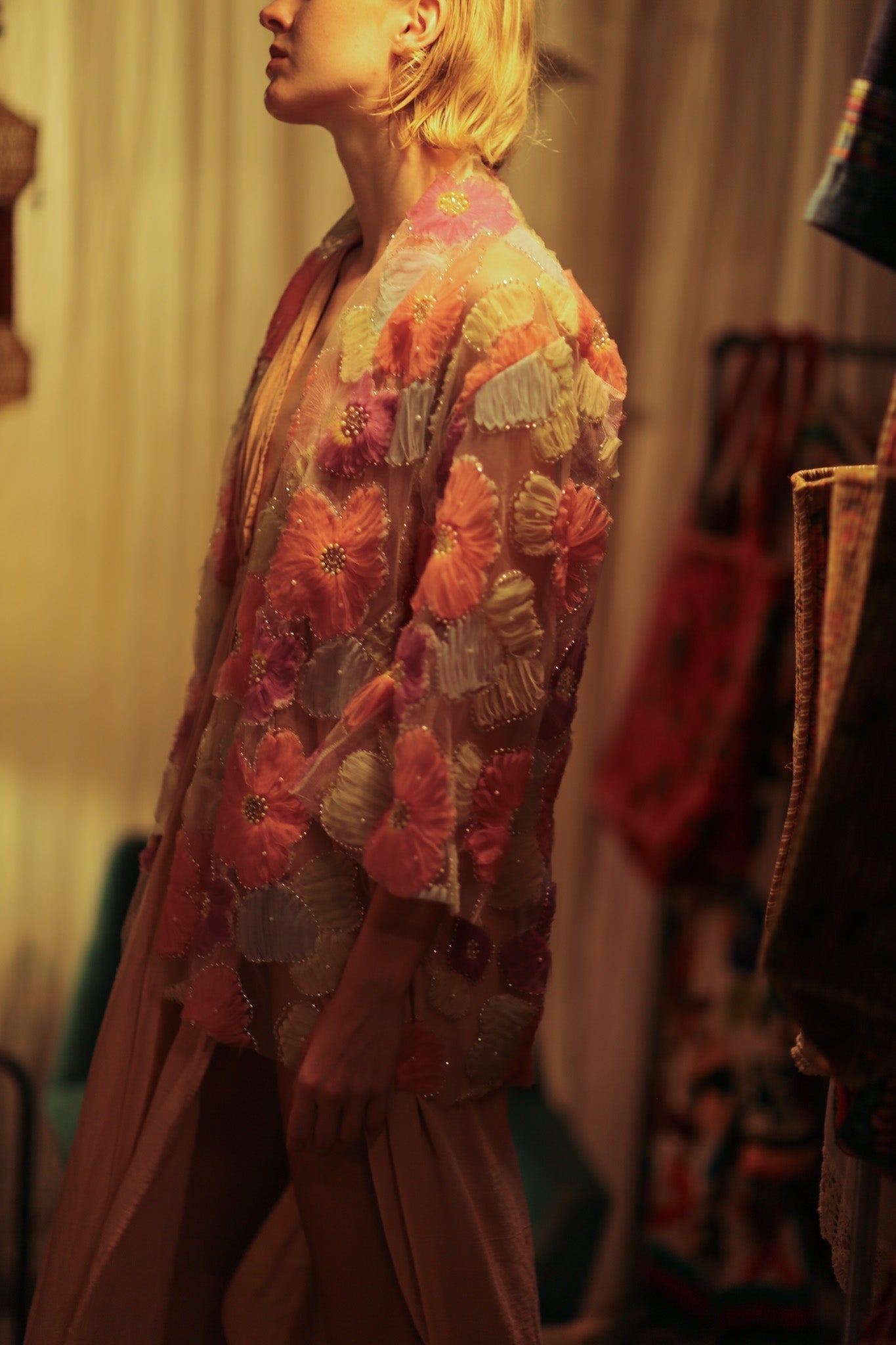 FLO SEQUINED EMBROIDERED SHORT KIMONO PINK - MOMO STUDIO BERLIN - Berlin Concept Store - sustainable & ethical fashion