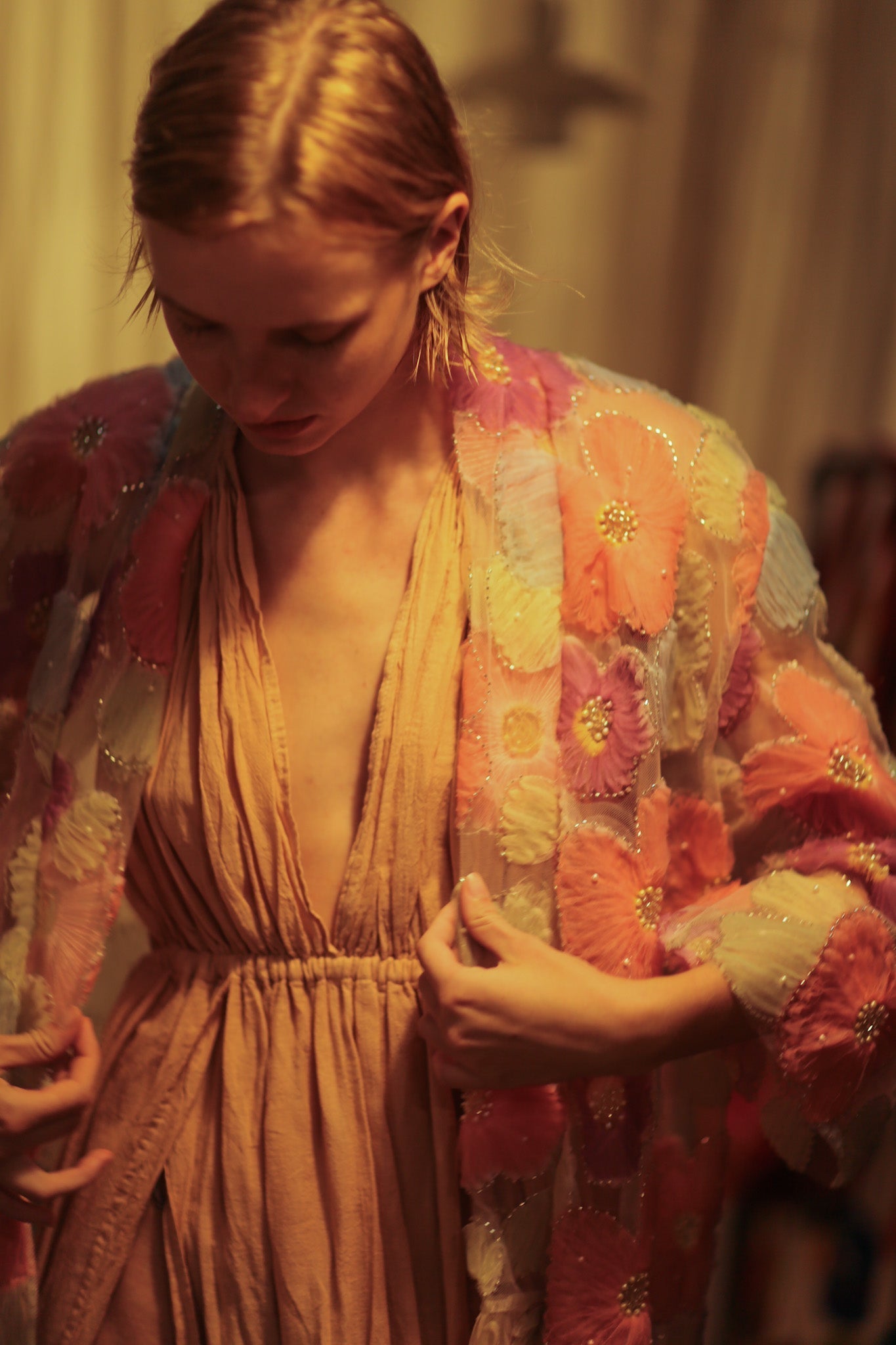 FLO SEQUINED EMBROIDERED SHORT KIMONO PINK - MOMO STUDIO BERLIN - Berlin Concept Store - sustainable & ethical fashion