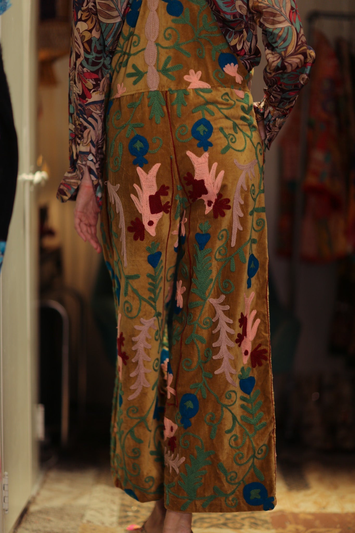 FREYA EMBROIDERED OVERALL MUSTARD - MOMO STUDIO BERLIN - Berlin Concept Store - sustainable & ethical fashion