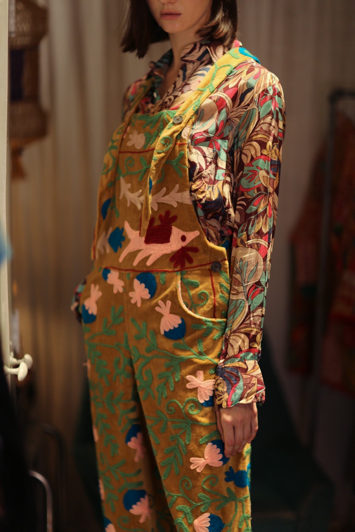 FREYA EMBROIDERED OVERALL MUSTARD - MOMO STUDIO BERLIN - Berlin Concept Store - sustainable & ethical fashion