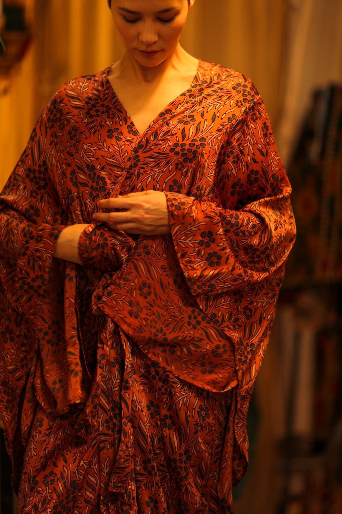 HAND BLOCK PRINT SILK KIMONO PINA - MOMO STUDIO BERLIN - Berlin Concept Store - sustainable & ethical fashion