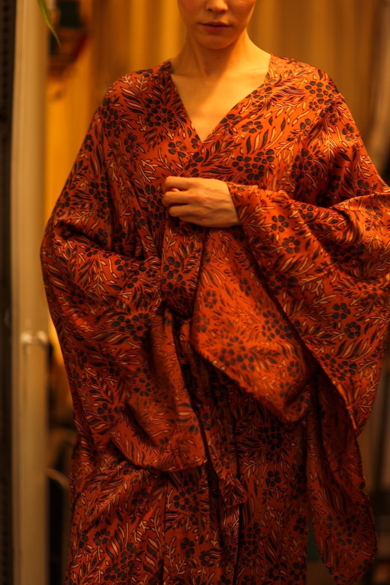 HAND BLOCK PRINT SILK KIMONO PINA - MOMO STUDIO BERLIN - Berlin Concept Store - sustainable & ethical fashion