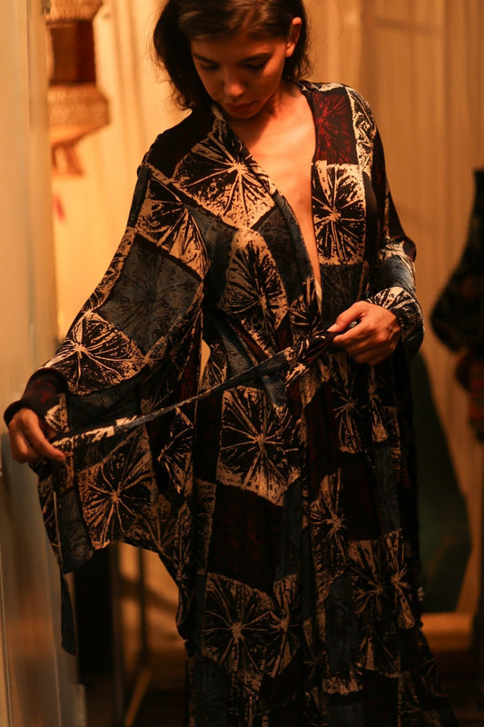 HAND BLOCK PRINT SILK KIMONO PINA MILAN EDIT - MOMO STUDIO BERLIN - Berlin Concept Store - sustainable & ethical fashion
