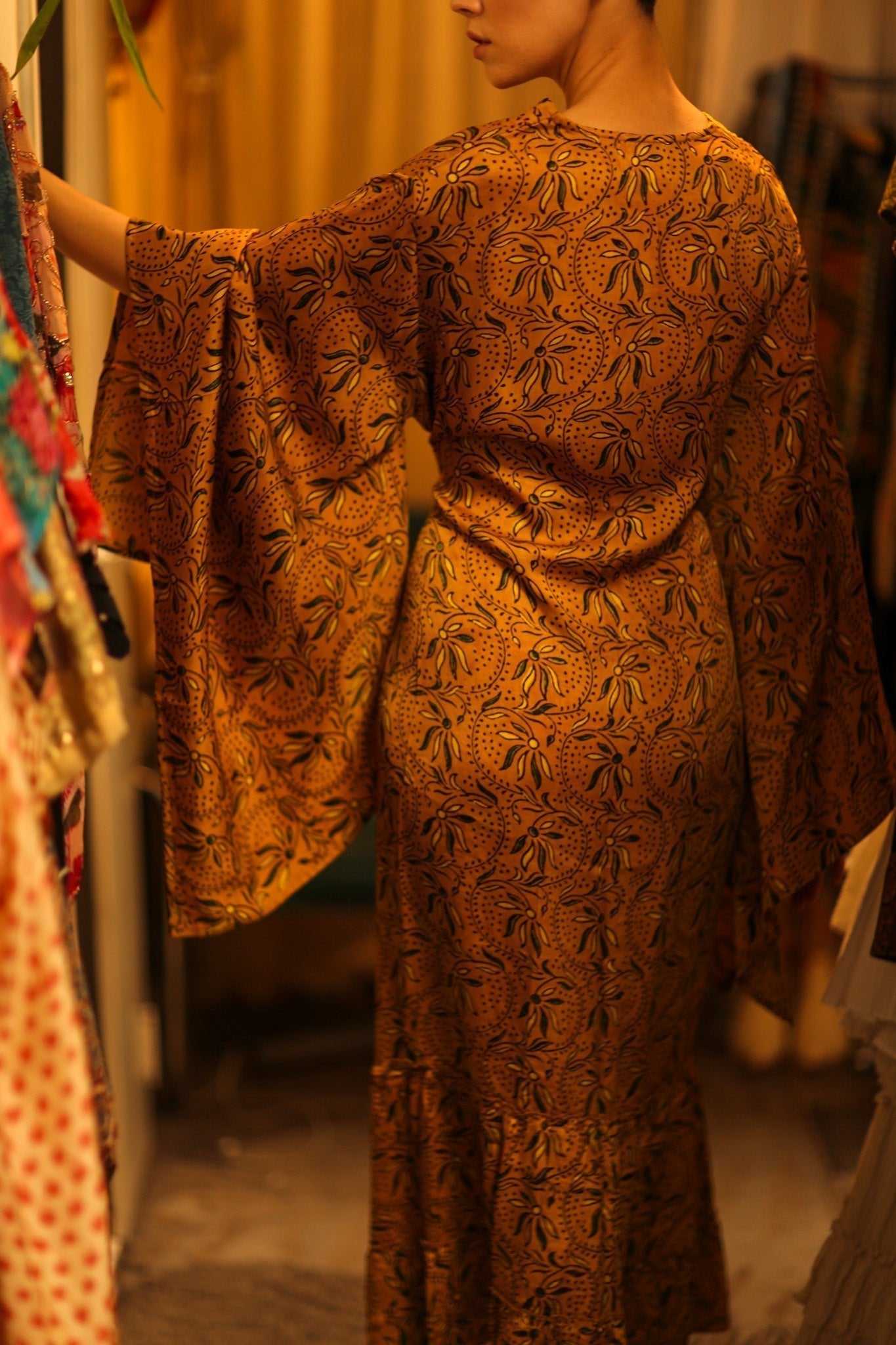 HAND BLOCK PRINT SILK XXL WING KIMONO - MOMO STUDIO BERLIN - Berlin Concept Store - sustainable & ethical fashion