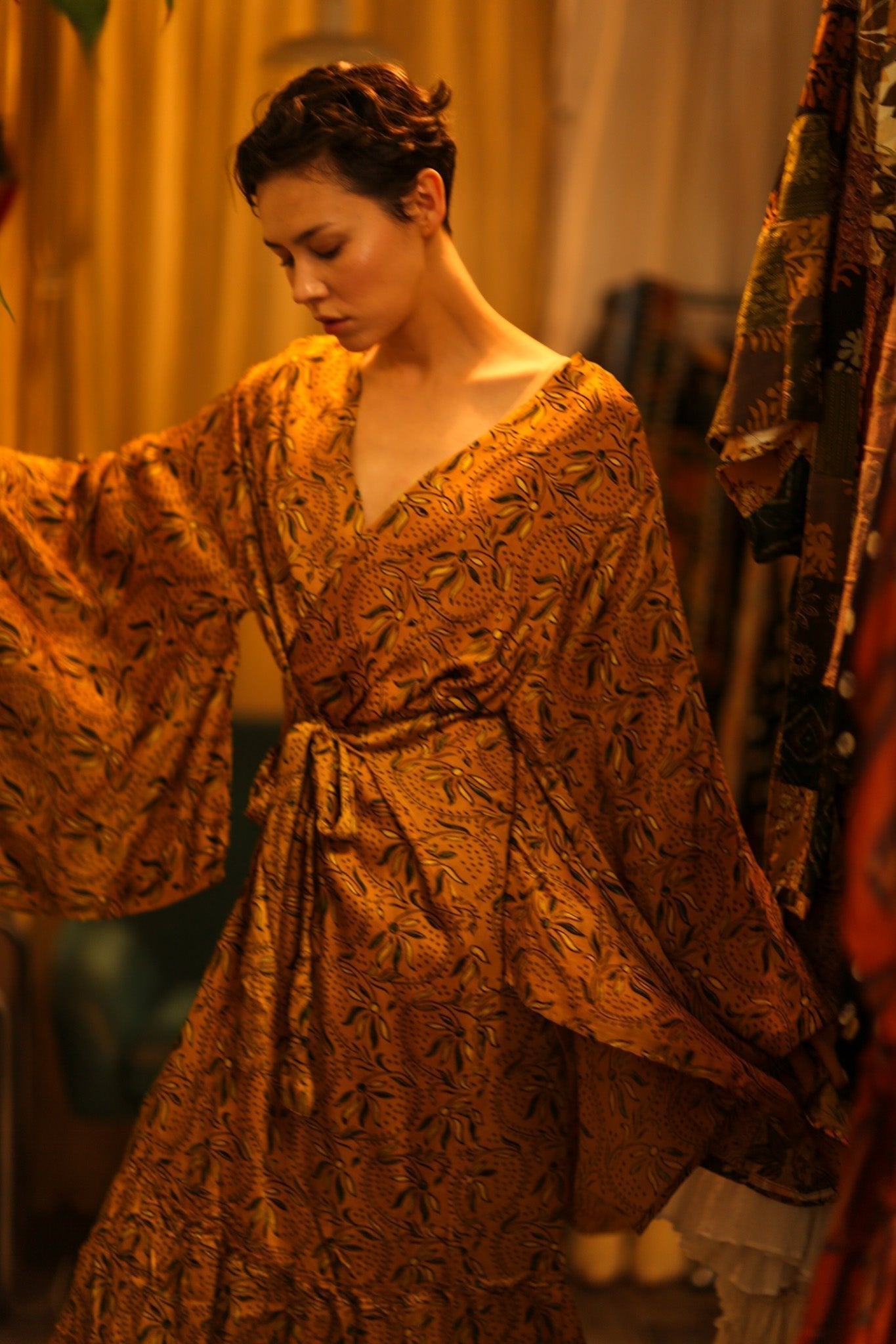 HAND BLOCK PRINT SILK XXL WING KIMONO - MOMO STUDIO BERLIN - Berlin Concept Store - sustainable & ethical fashion