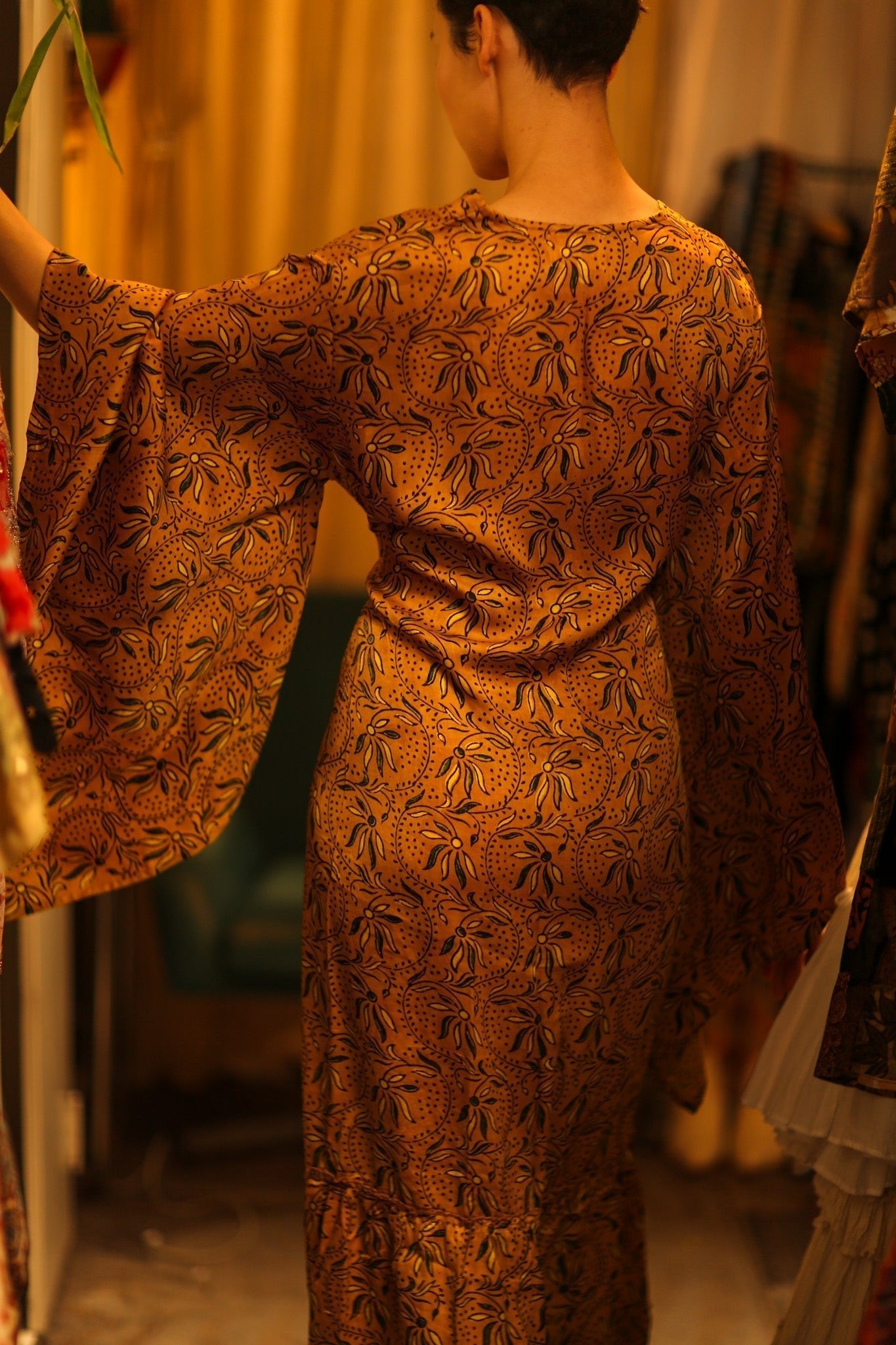 HAND BLOCK PRINT SILK XXL WING KIMONO - MOMO STUDIO BERLIN - Berlin Concept Store - sustainable & ethical fashion