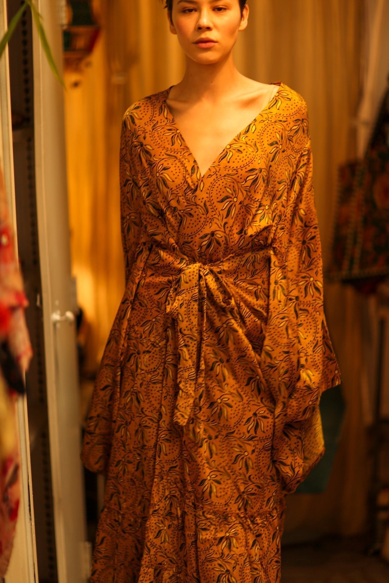 HAND BLOCK PRINT SILK XXL WING KIMONO - MOMO STUDIO BERLIN - Berlin Concept Store - sustainable & ethical fashion