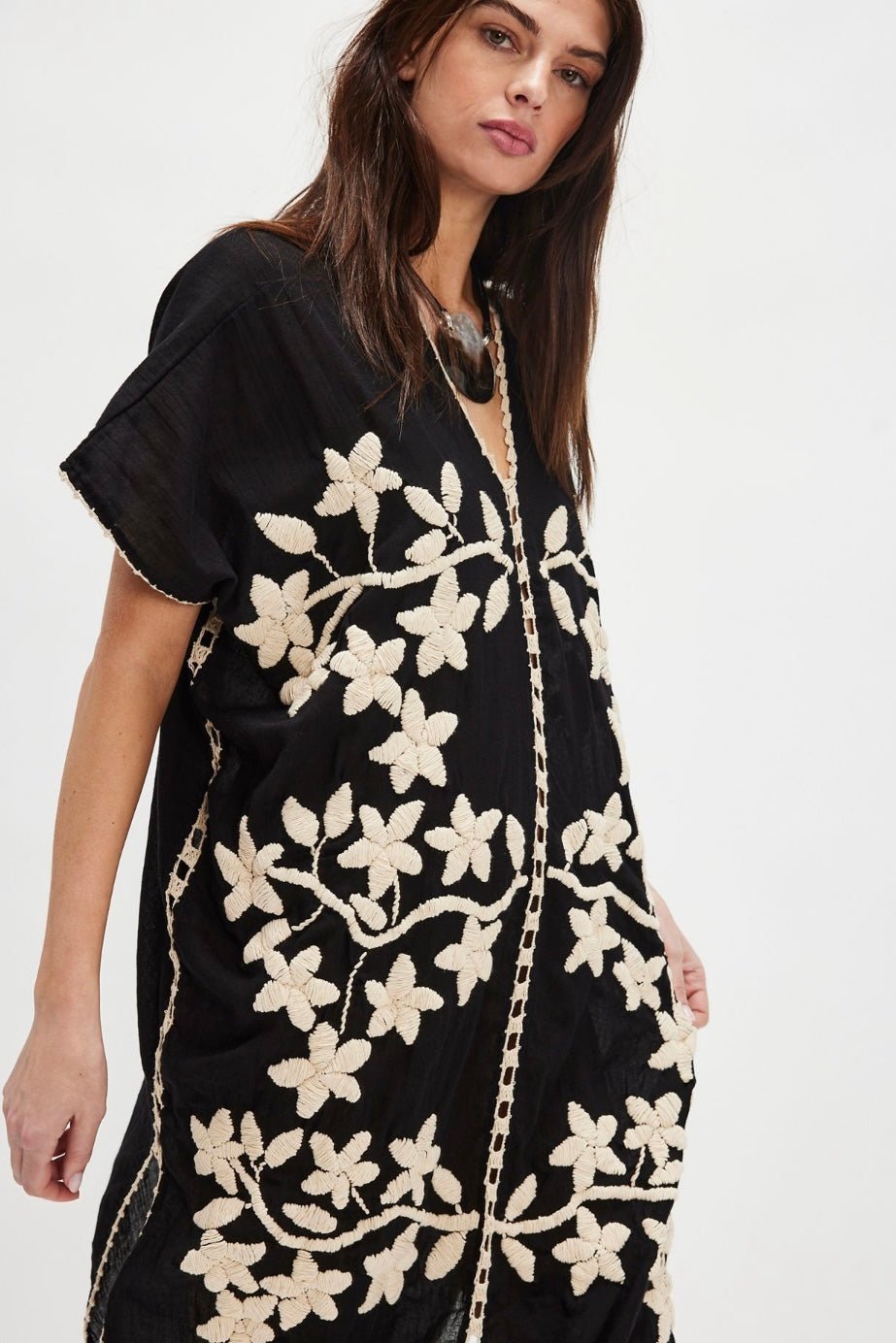 IBIZA EMBROIDERED KAFTAN - MOMO STUDIO BERLIN - Berlin Concept Store - sustainable & ethical fashion
