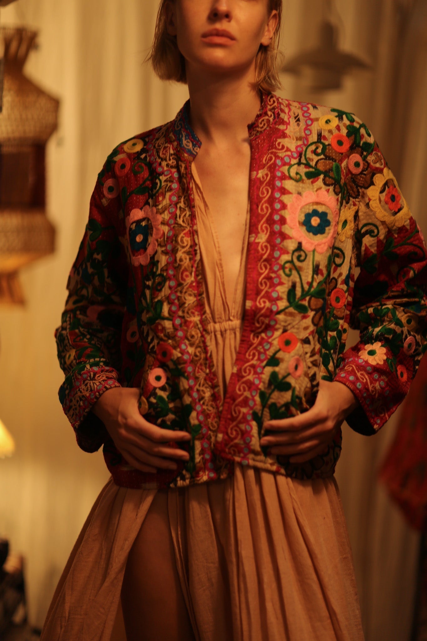 JACKET INGRID FLOWERS EMBROIDERED - MOMO STUDIO BERLIN - Berlin Concept Store - sustainable & ethical fashion
