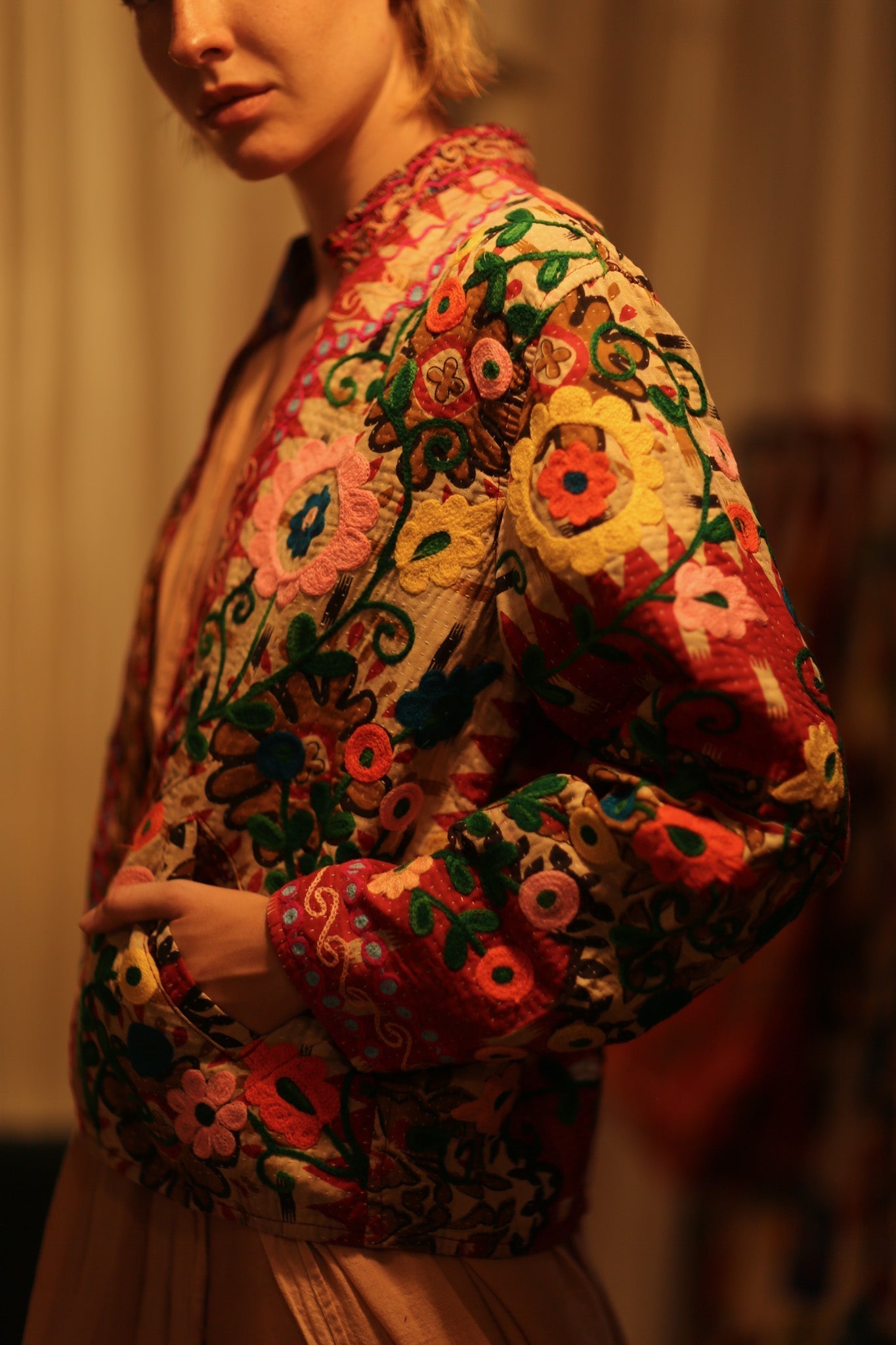 JACKET INGRID FLOWERS EMBROIDERED - MOMO STUDIO BERLIN - Berlin Concept Store - sustainable & ethical fashion
