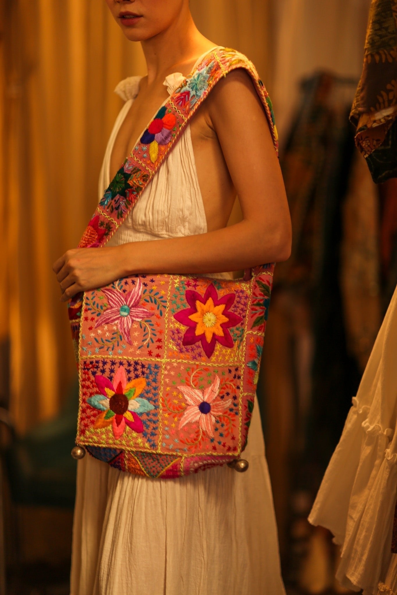 JAIDEE EMBROIDERED PATCHWORK BAG - MOMO STUDIO BERLIN - Berlin Concept Store - sustainable & ethical fashion