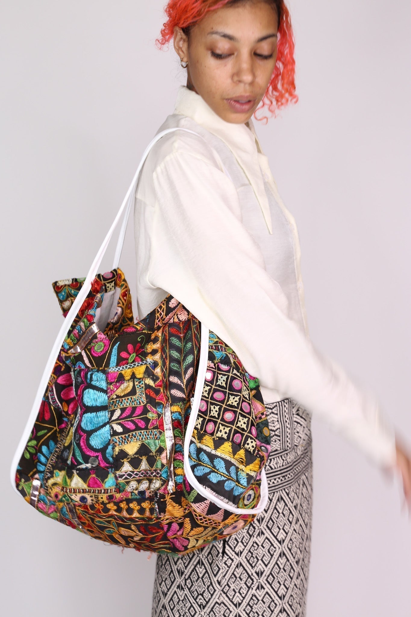 JINNY EMBROIDERED BAG - MOMO STUDIO BERLIN - Berlin Concept Store - sustainable & ethical fashion