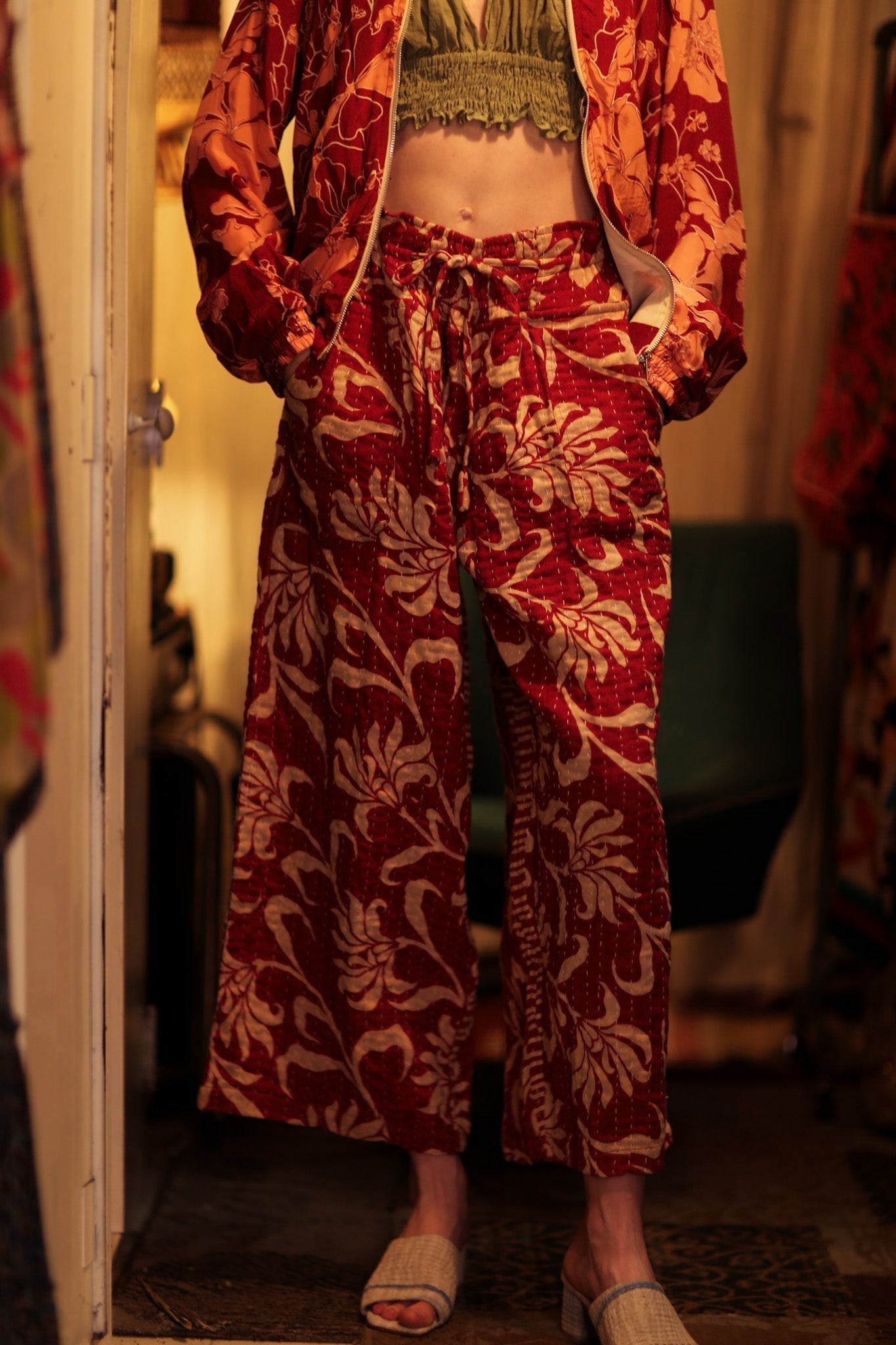 JUDITH KANTHA TROUSERS BURGUNDY BOUQUET - MOMO STUDIO BERLIN - Berlin Concept Store - sustainable & ethical fashion