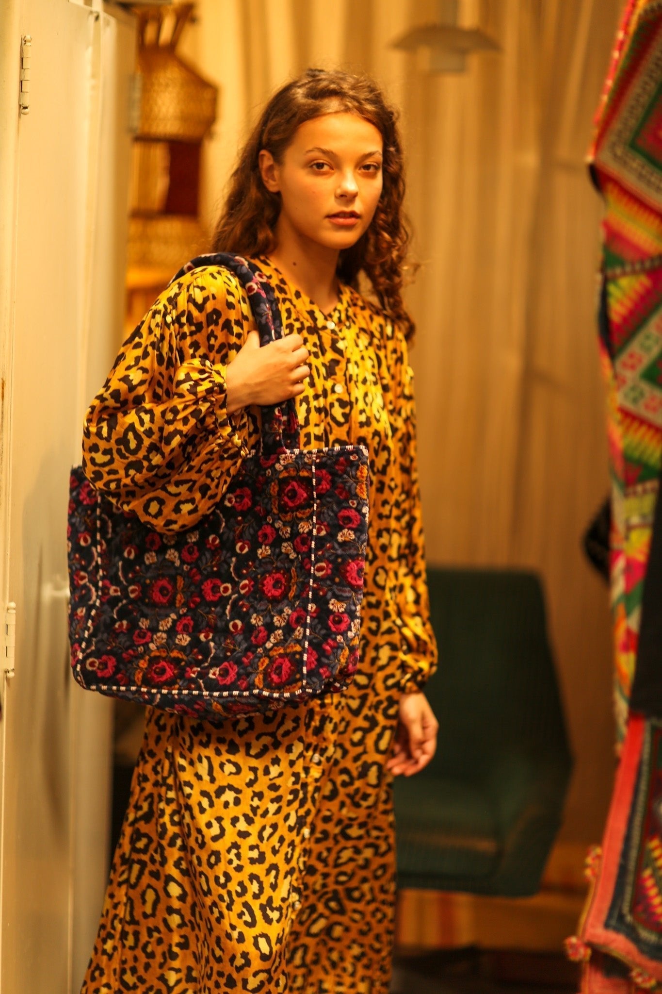 KALI VELVET BAG BOHO FLOWER M - MOMO STUDIO BERLIN - Berlin Concept Store - sustainable & ethical fashion