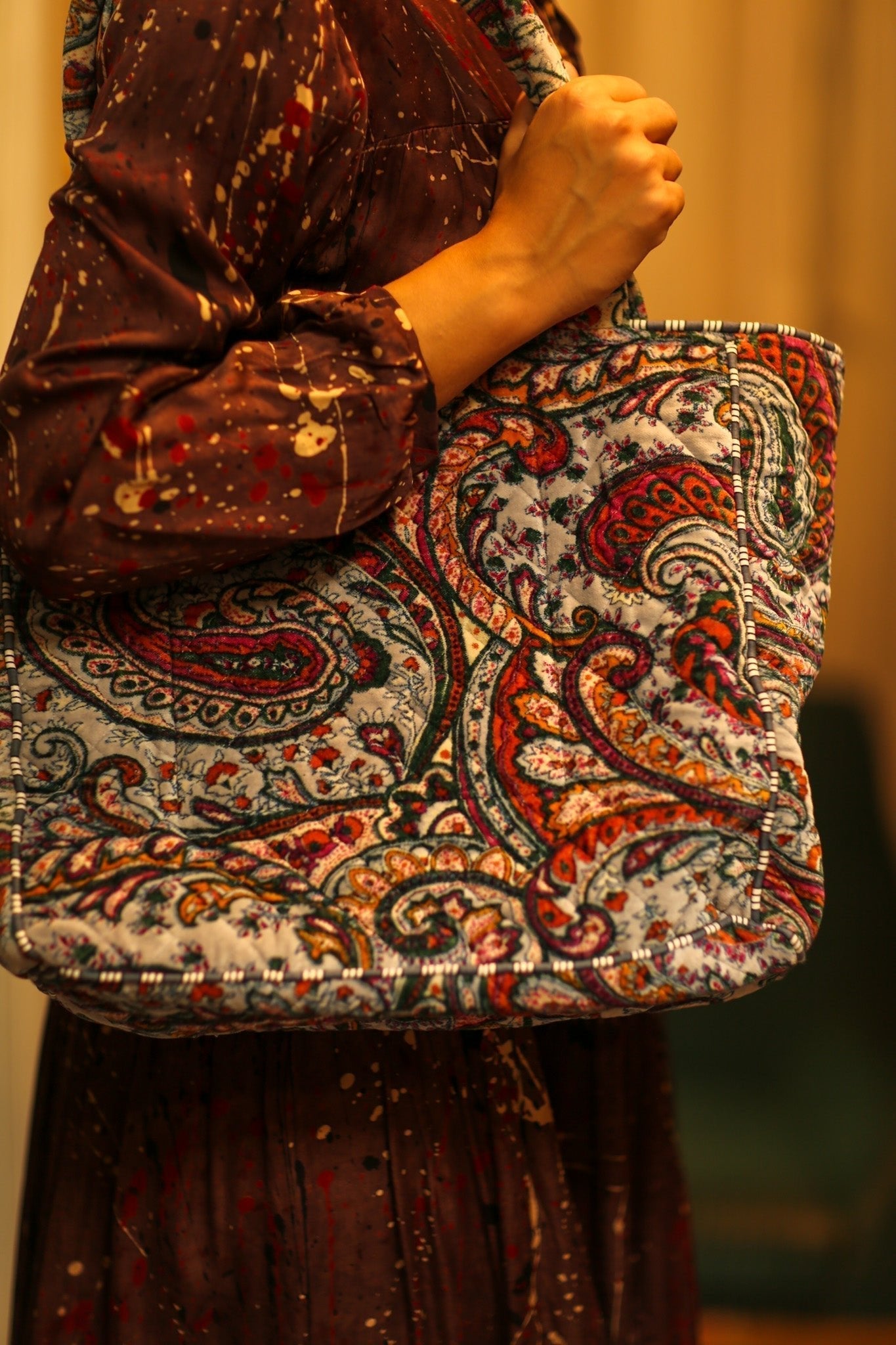 KALI VELVET BAG ICE PAISLEY M - MOMO STUDIO BERLIN - Berlin Concept Store - sustainable & ethical fashion