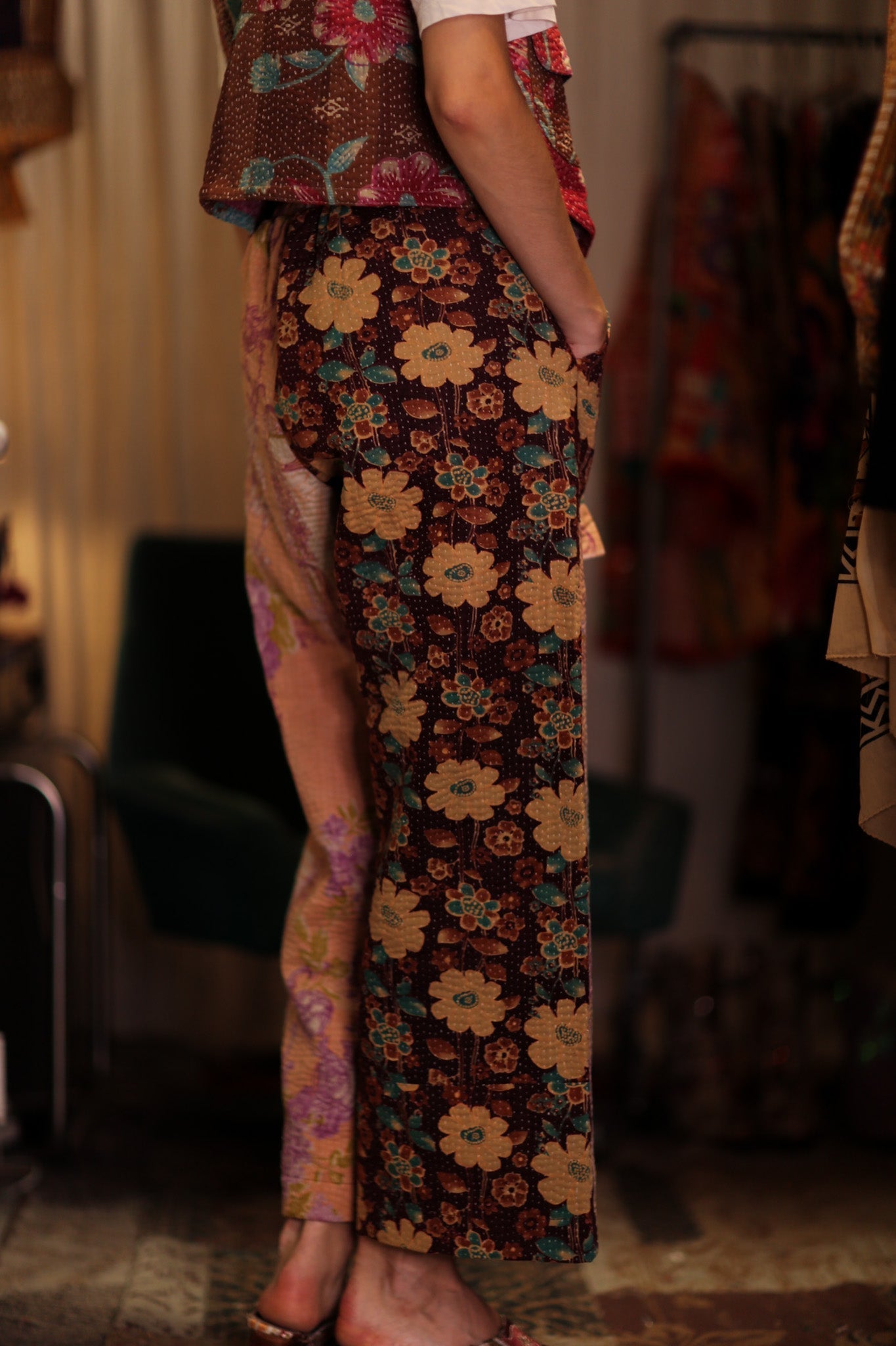 LENA KANTHA TROUSERS FLOWERS PATCHES - MOMO STUDIO BERLIN - Berlin Concept Store - sustainable & ethical fashion