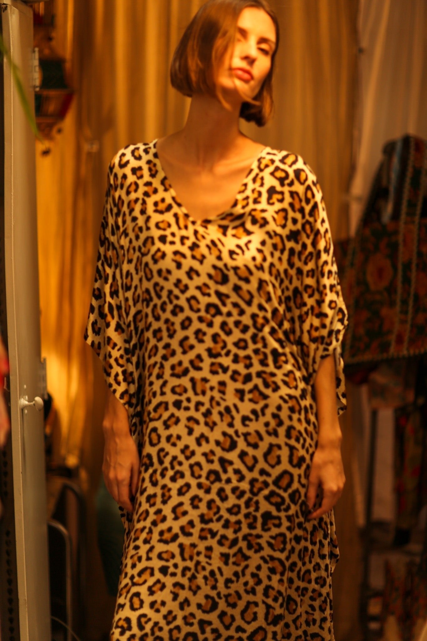 LEO PRINT SILK KAFTAN FRANKA - MOMO STUDIO BERLIN - Berlin Concept Store - sustainable & ethical fashion