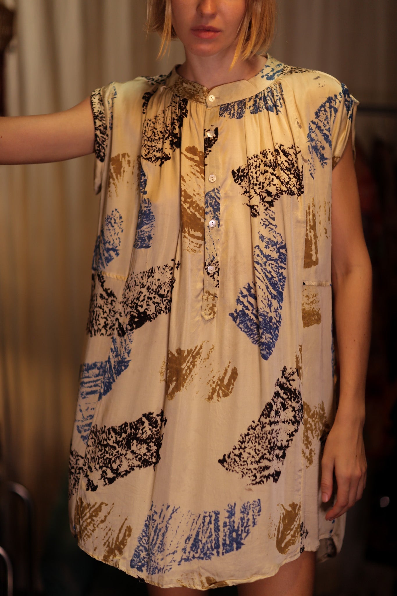 MARY SILK DRESS WHITE ARTIST - MOMO STUDIO BERLIN - Berlin Concept Store - sustainable & ethical fashion