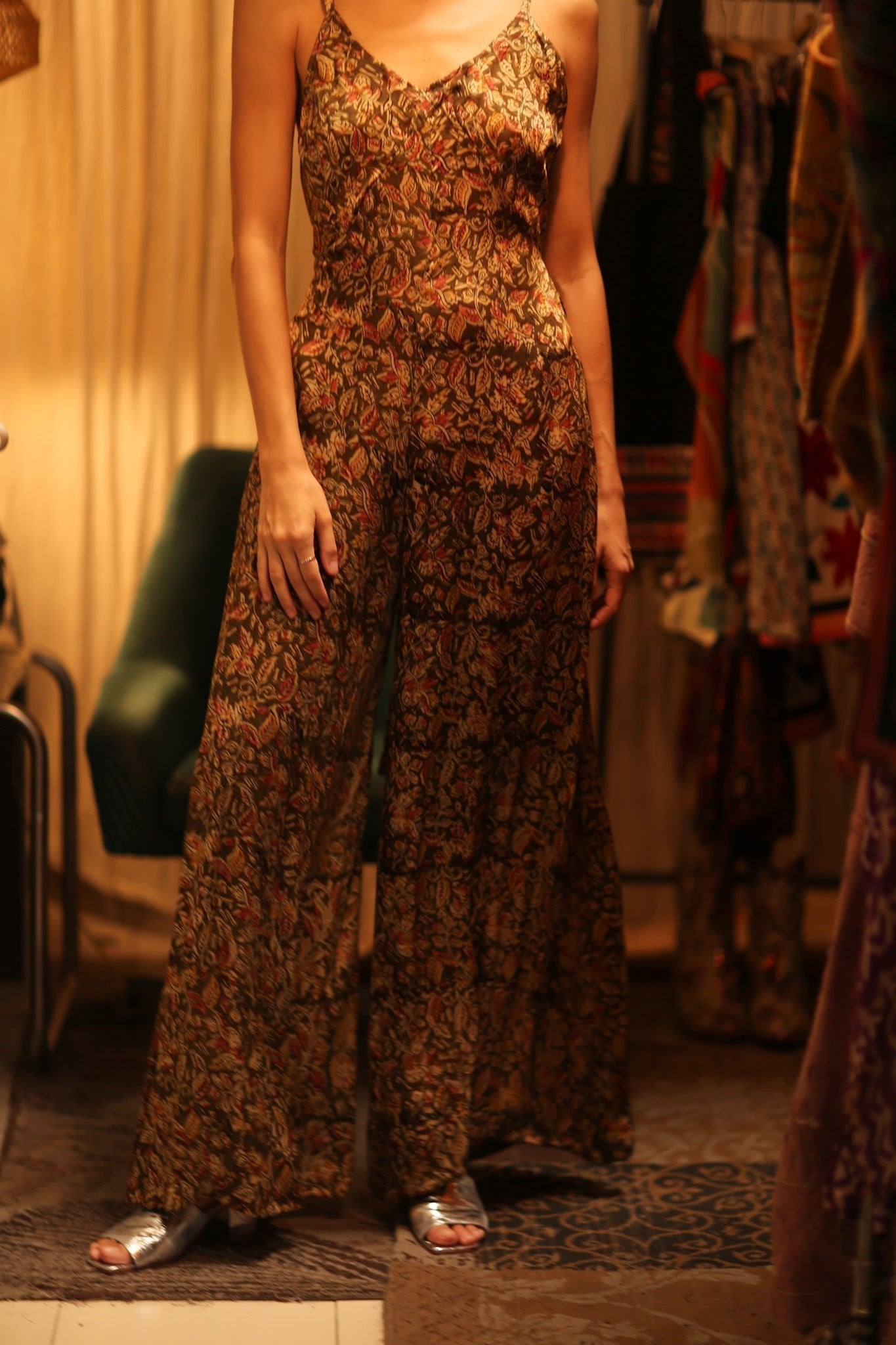 NEIS SILK JUMPSUIT CARNIVORE BROWN - MOMO STUDIO BERLIN - Berlin Concept Store - sustainable & ethical fashion