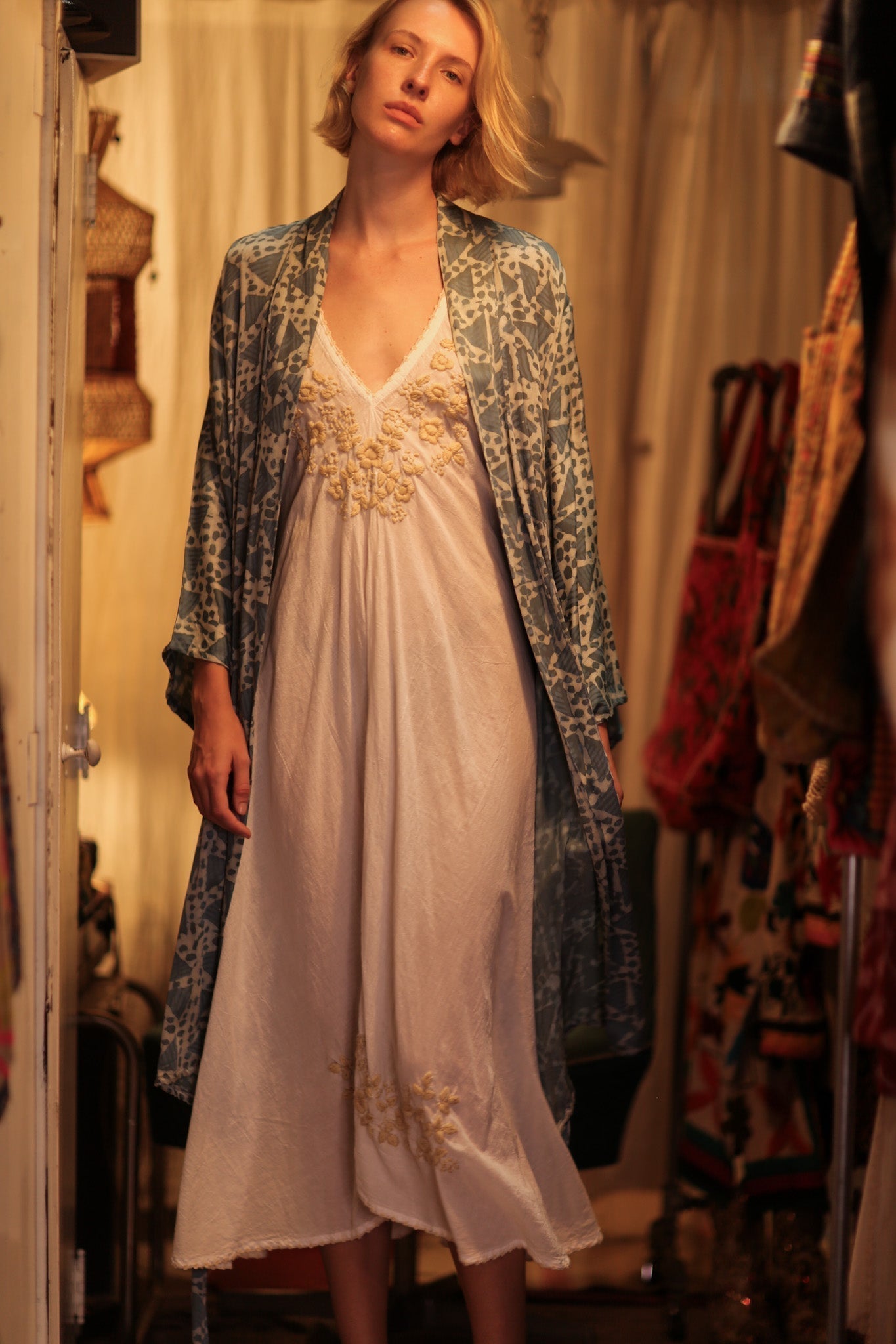 OLIVIA SILK KIMONO GEOMETRIC BLUE - MOMO STUDIO BERLIN - Berlin Concept Store - sustainable & ethical fashion