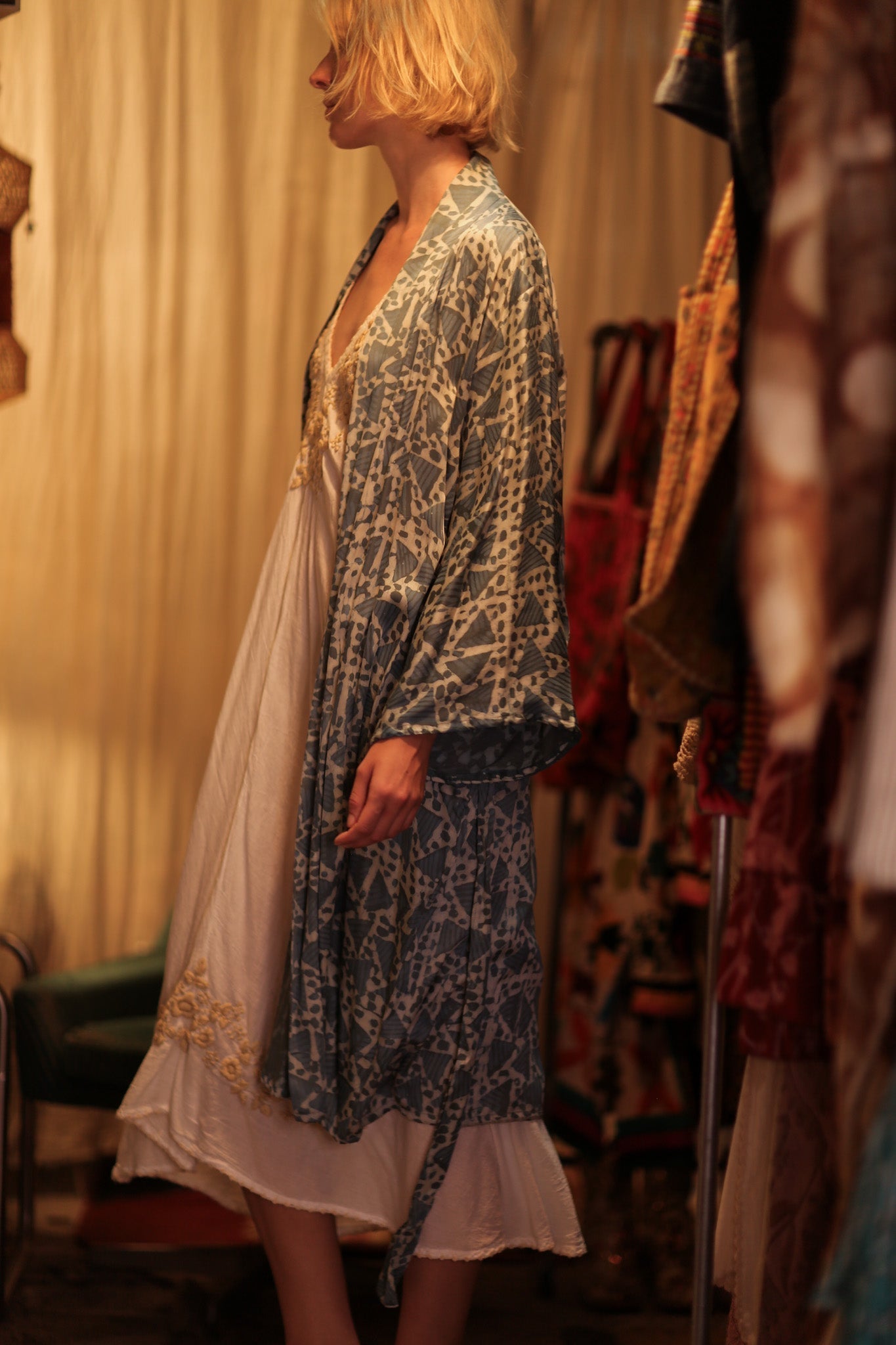 OLIVIA SILK KIMONO GEOMETRIC BLUE - MOMO STUDIO BERLIN - Berlin Concept Store - sustainable & ethical fashion